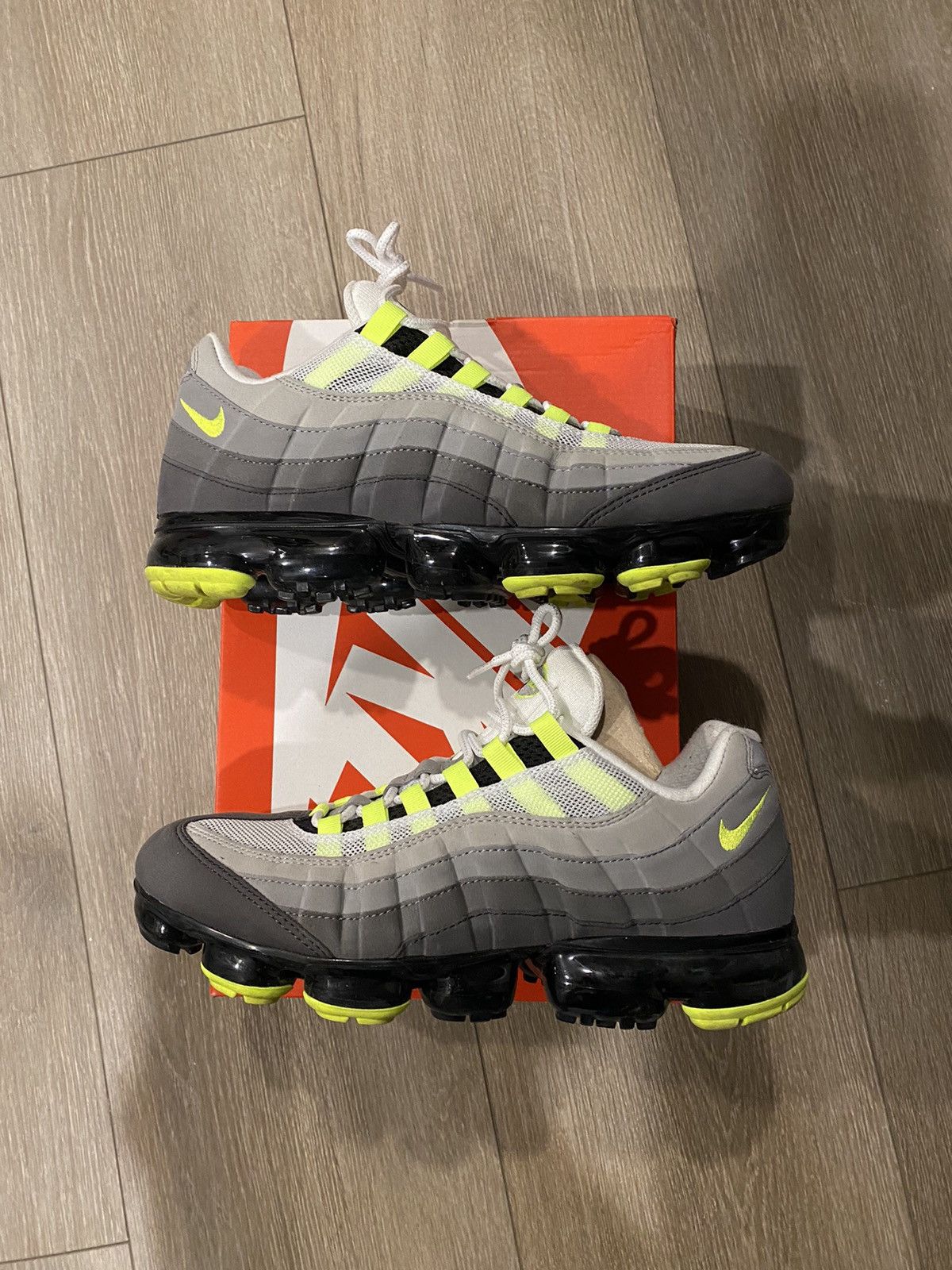 Nike Nike Air Max 95 VaporMax Neon Size 10 Size US 10 / EU 43 - 2 Thumbnail