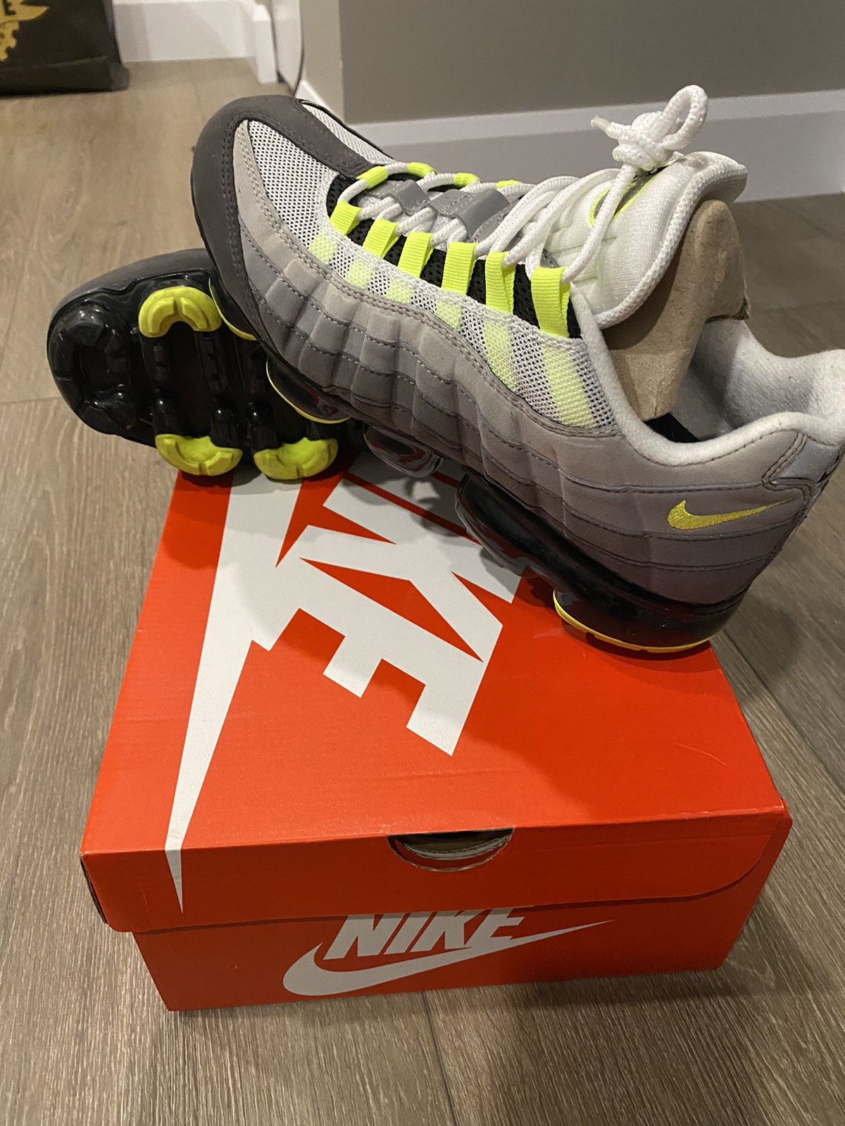 Nike Nike Air Max 95 VaporMax Neon Size 10 Size US 10 / EU 43 - 1 Thumbnail