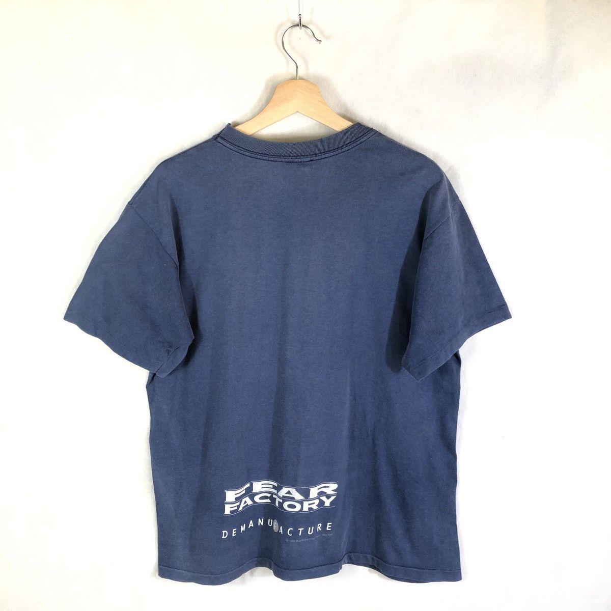 Band Tees × Vintage Rare! Vintage 1996 Fear Factory Demanufacture Fades Tshirt Size US M / EU 48-50 / 2 - 3 Thumbnail