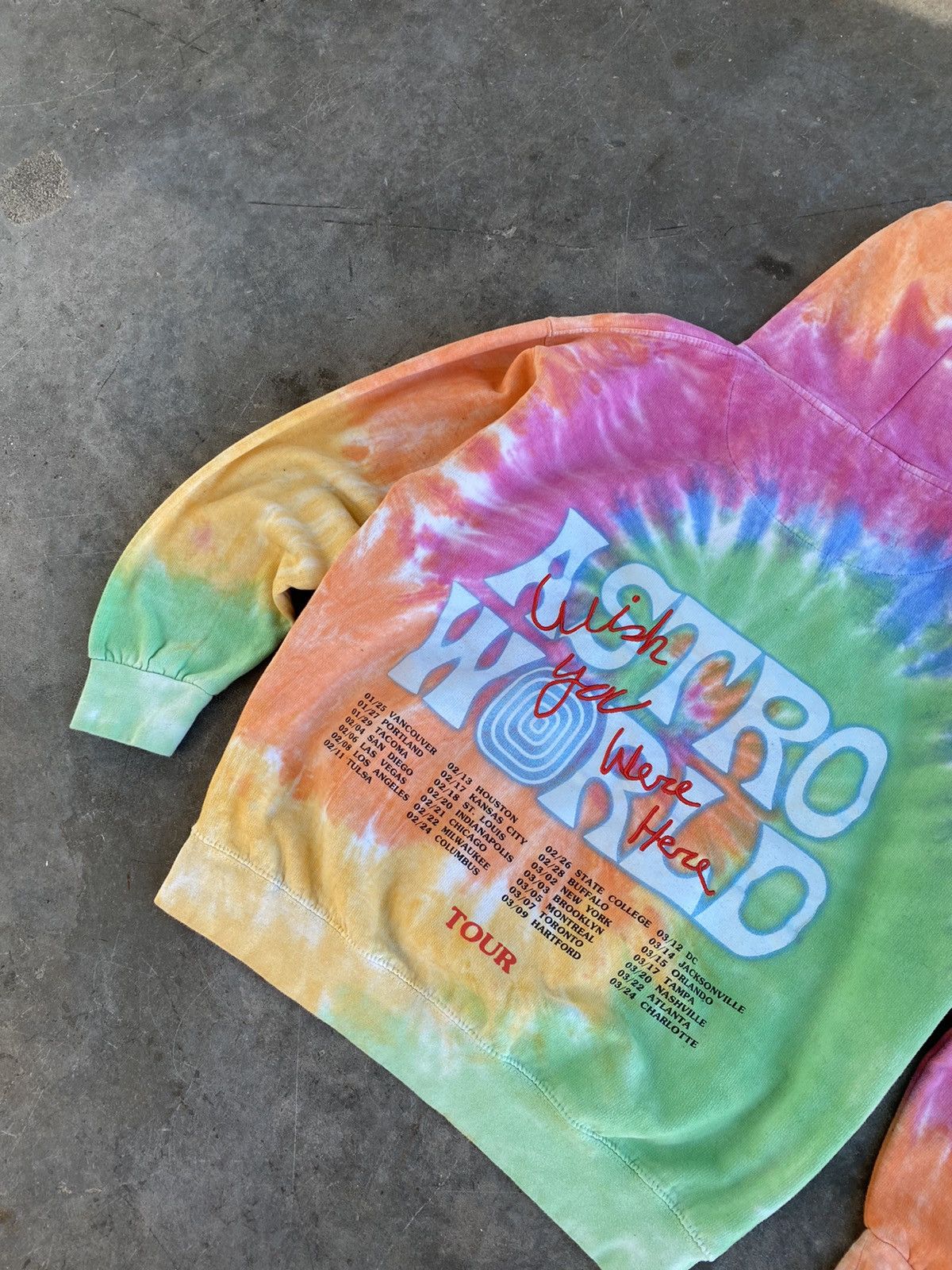 Travis Scott Travis Scott Astroworld Tie Dye Bear Hoodie Large 🧊 Cactus Size US L / EU 52-54 / 3 - 5 Thumbnail