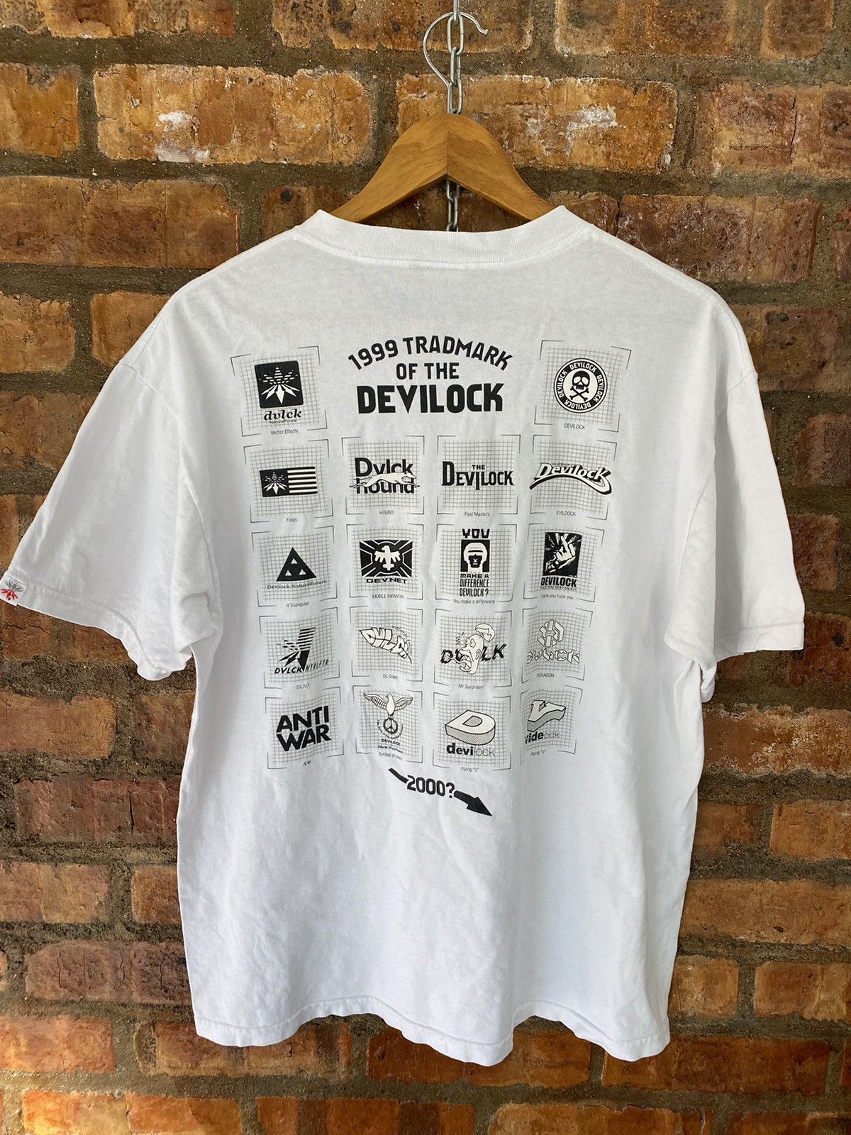 Devilock 1999 All DEVILOCK logo design by ske8ting Cav Emp Size US L / EU 52-54 / 3 - 2 Thumbnail