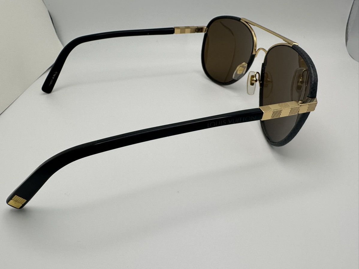 Louis Vuitton Louis Vuitton Attitude pilot sunglasses Size ONE SIZE - 18 Thumbnail