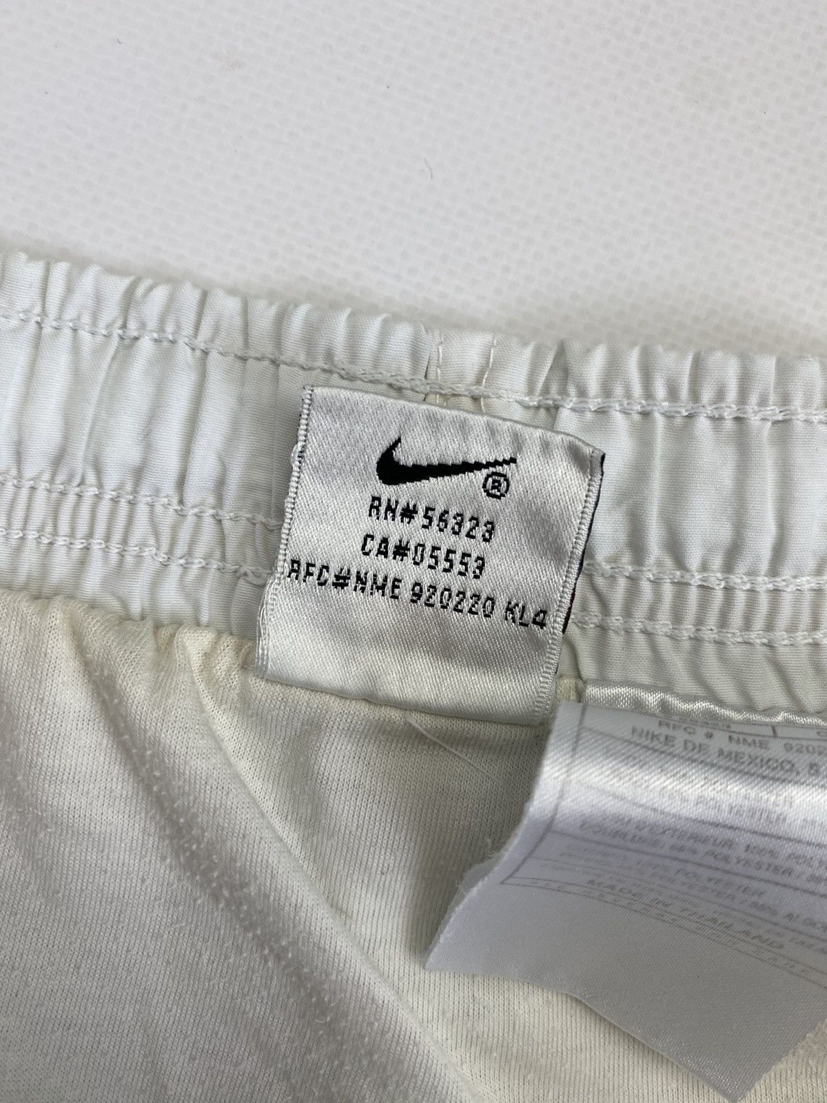Nike Vintage 90’s Nike Premier Soccer Nederland’s Shorts Size US 32 / EU 48 - 5 Thumbnail