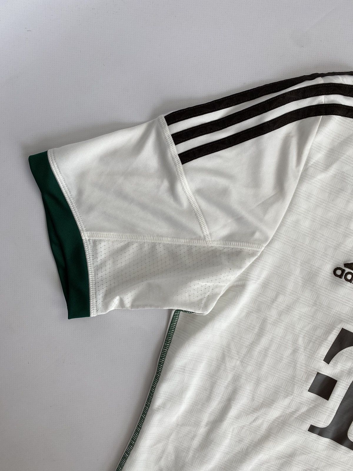 Adidas Bayern Munich Munchen 2013 Away Soccer Jersey Football Shirt Size US M / EU 48-50 / 2 - 7 Thumbnail