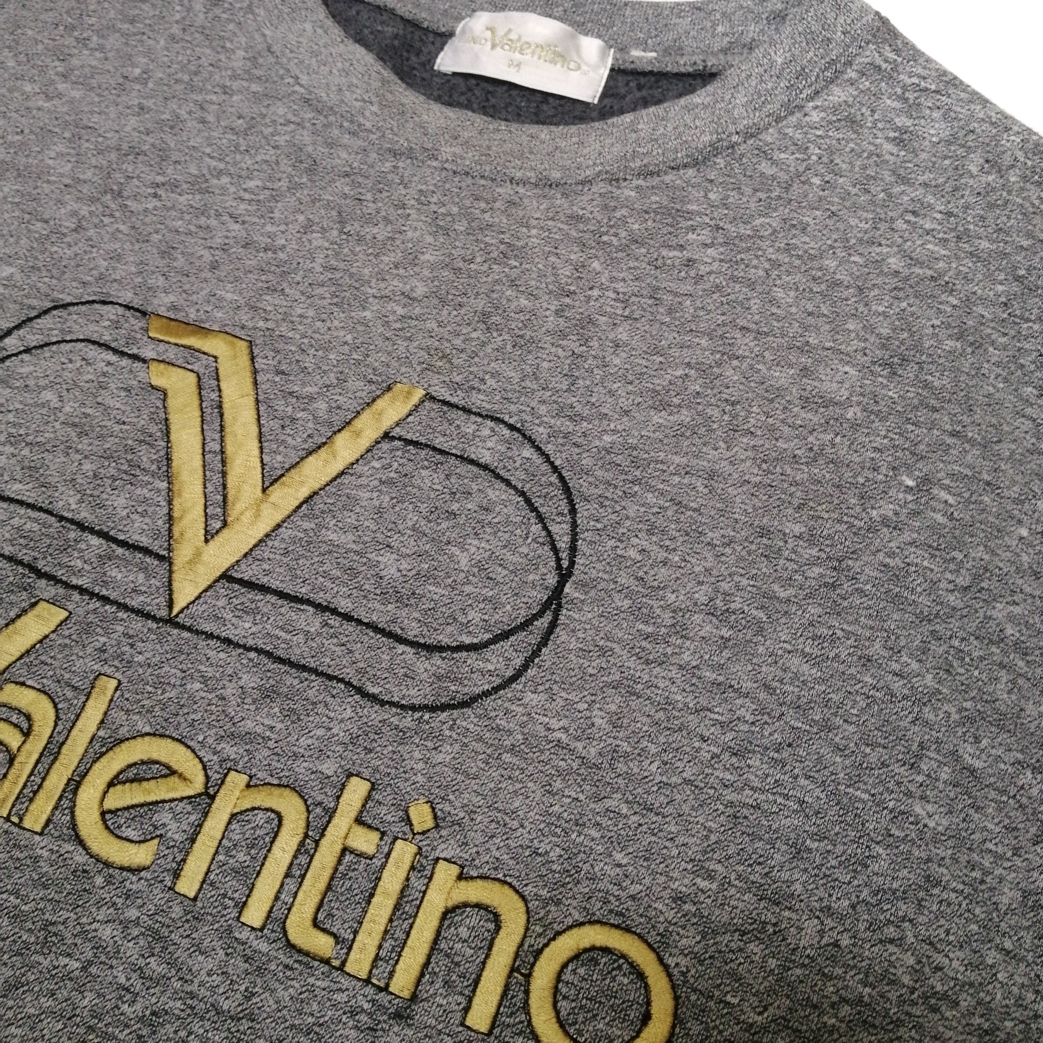 Valentino × Vintage Vintage 90s Dino Valentino spell out crewneck sweater Size US M / EU 48-50 / 2 - 2 Thumbnail