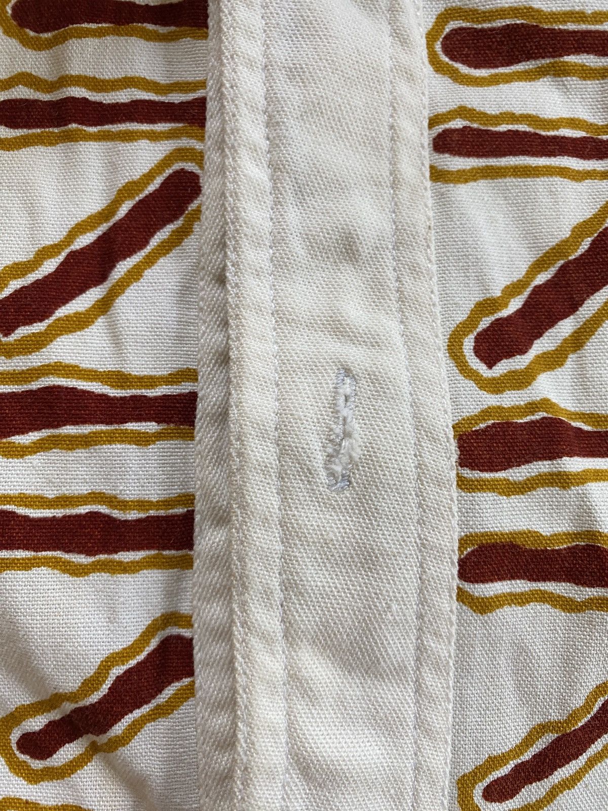 Vintage Vintage 80’s Crocodile Tribal Denim Style Button Up Size US L / EU 52-54 / 3 - 4 Thumbnail