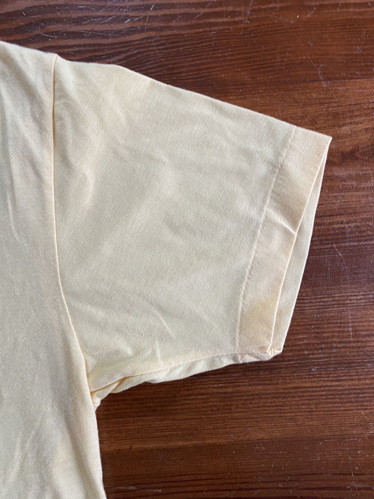 Giordano Vintage 80’s Giordano Big Spell Out Short Single Stitch Tee Size US S / EU 44-46 / 1 - 2 Thumbnail