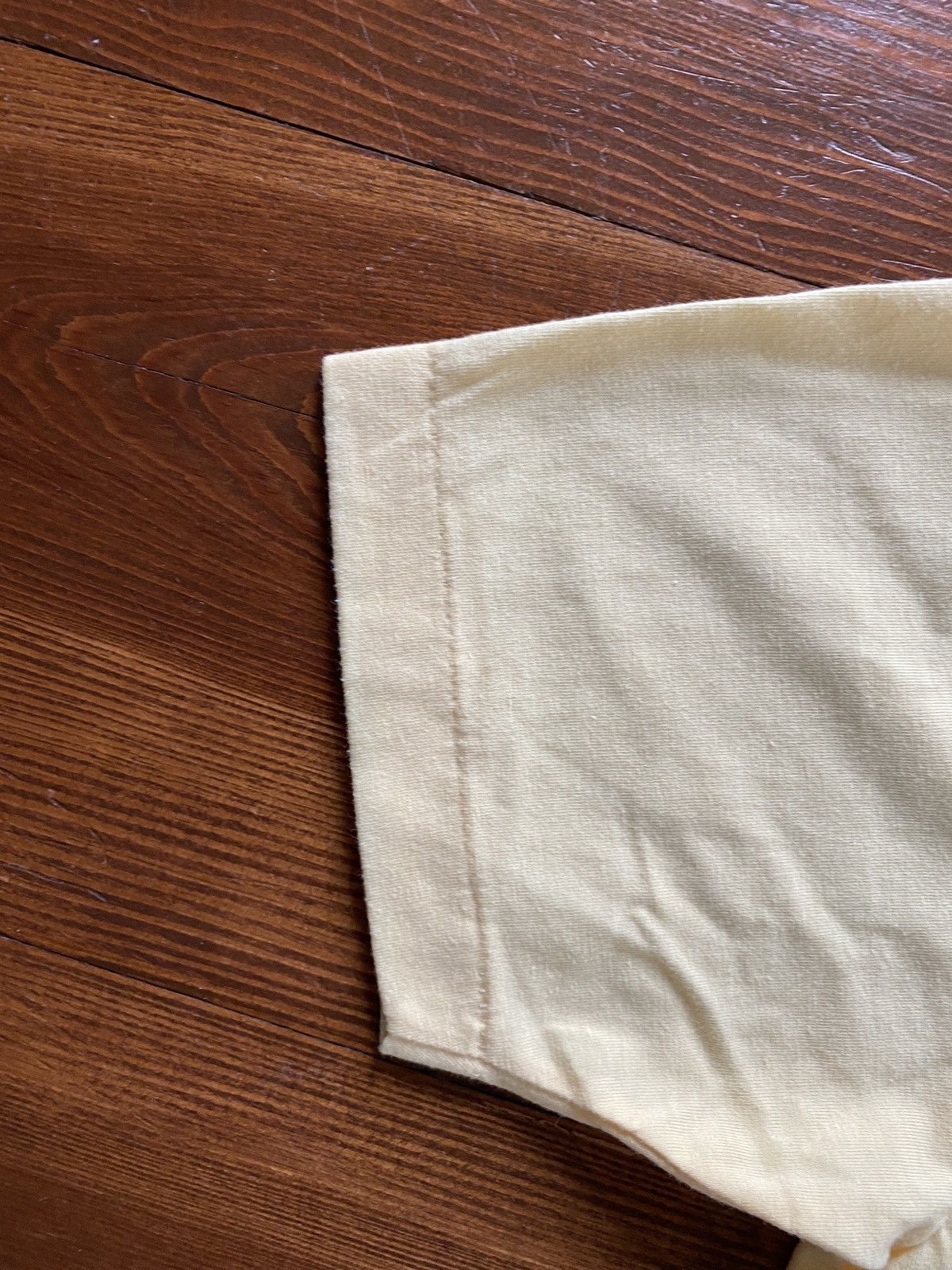 Giordano Vintage 80’s Giordano Big Spell Out Short Single Stitch Tee Size US S / EU 44-46 / 1 - 4 Thumbnail