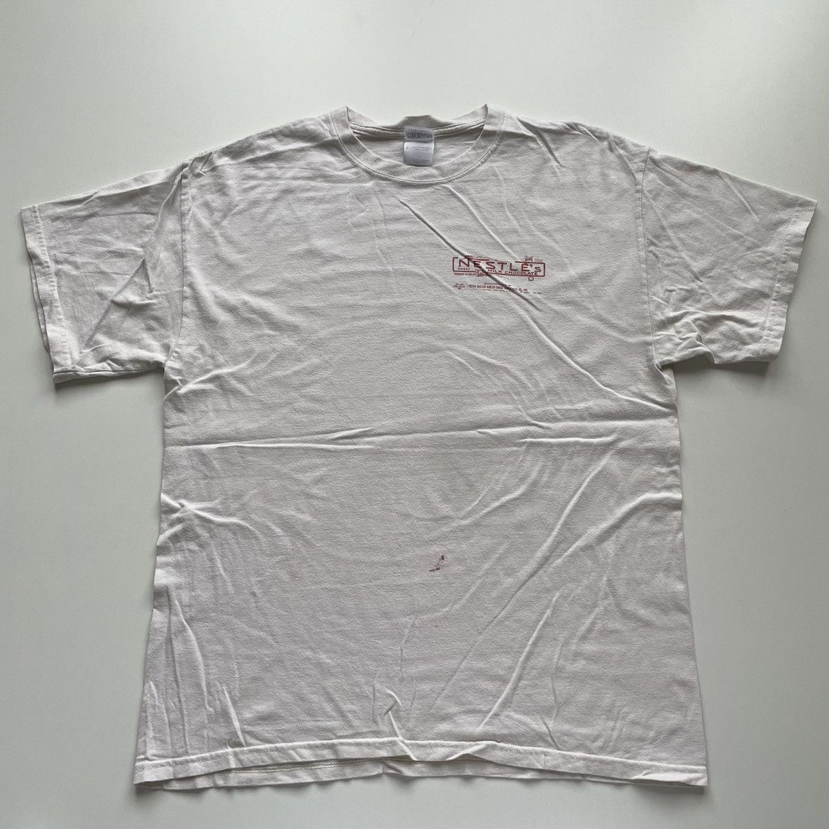 Vintage Vintage 2000s Nestle Chocolate Bar History Graphic T Shirt Size US L / EU 52-54 / 3 - 3 Thumbnail