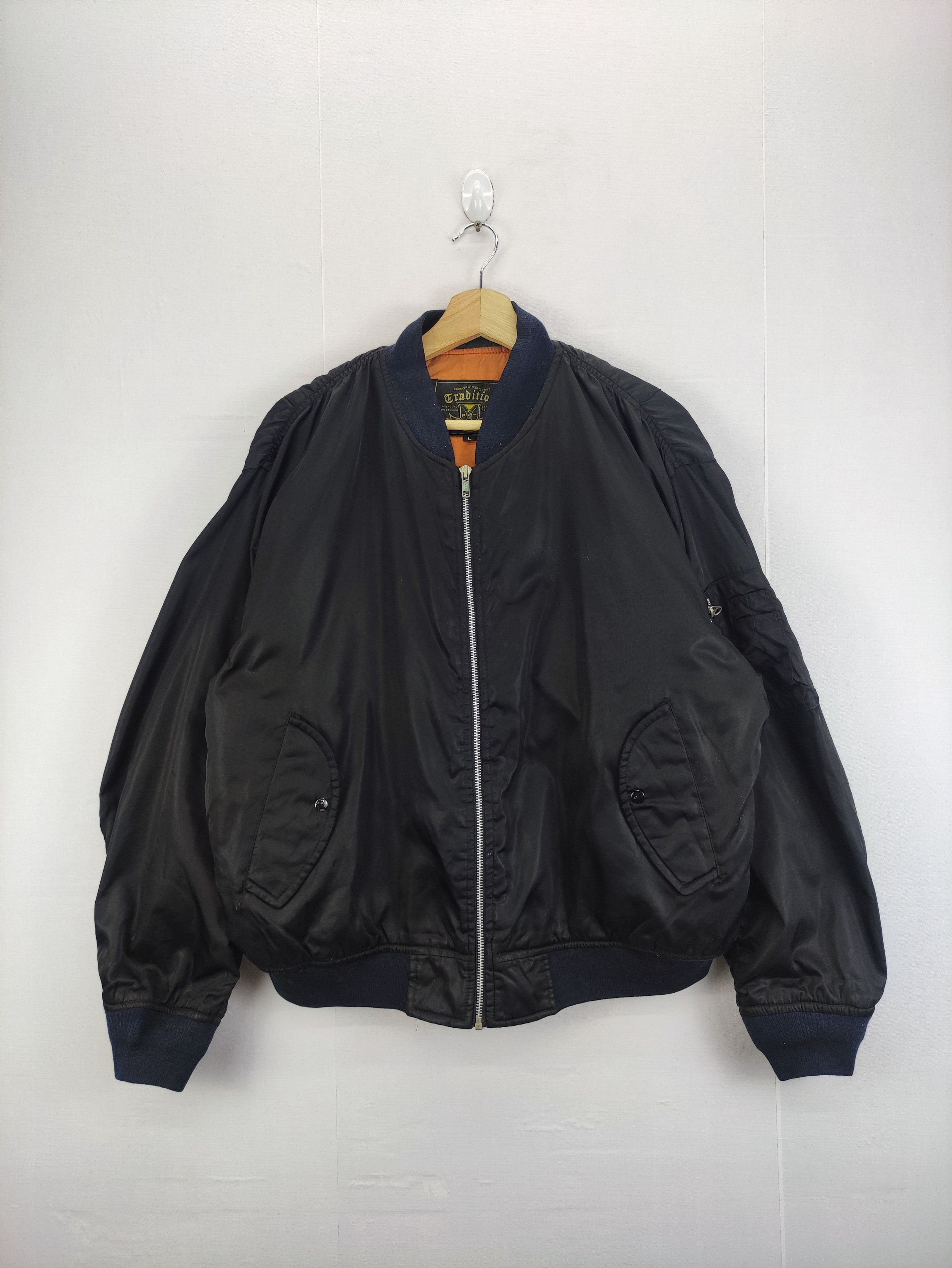 Vintage Vintage Bomber Jacket Tradition Zipper Size US L / EU 52-54 / 3 - 1 Thumbnail