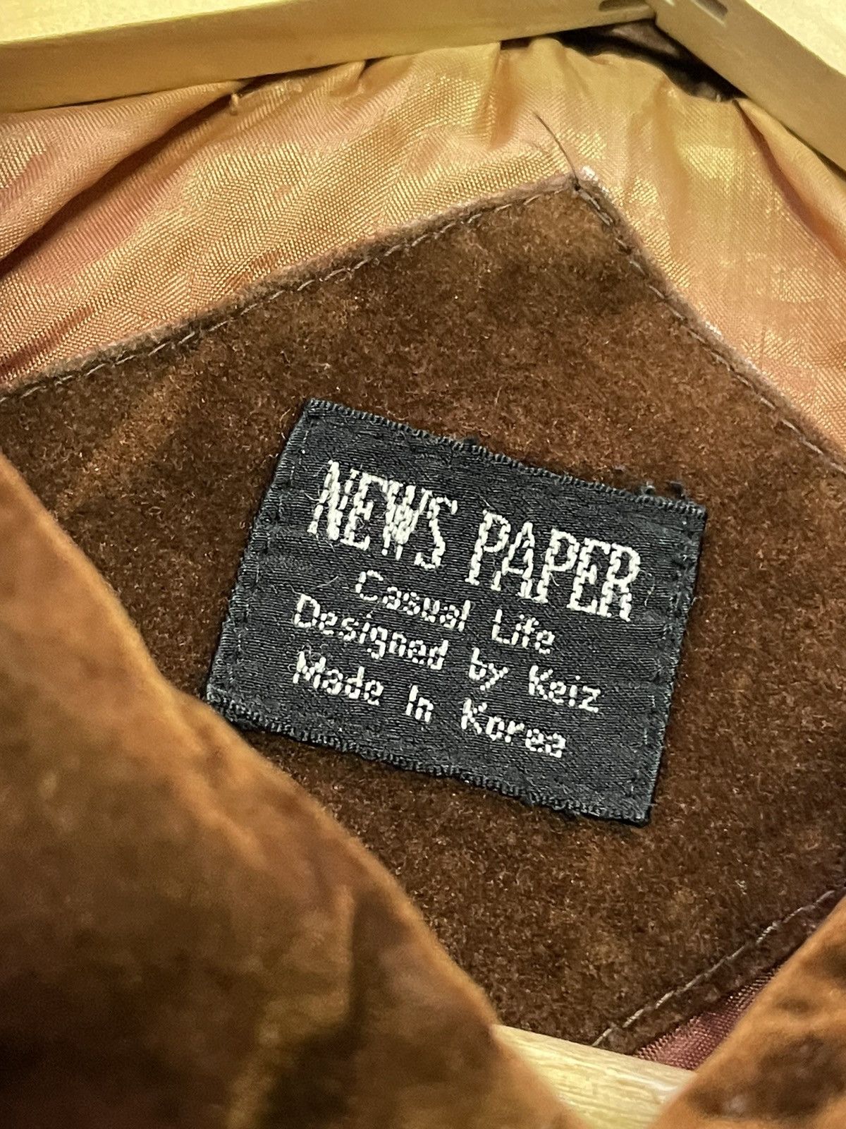 Japanese Brand Vintage News Paper Velvet Jacket Size US L / EU 52-54 / 3 - 14 Thumbnail