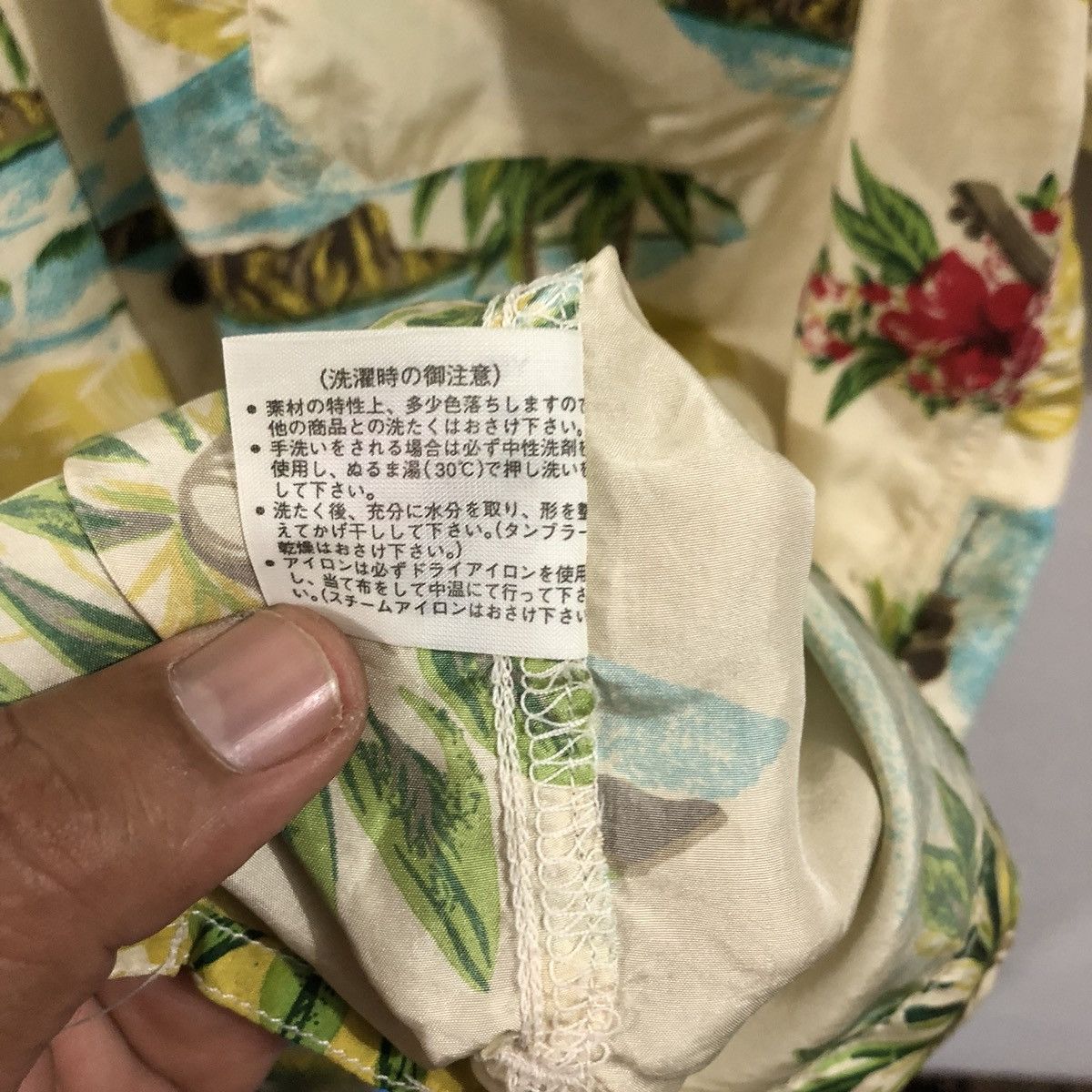 Other Hawaiian Shirt Aloha Flowers Silk Shirt Size US L / EU 52-54 / 3 - 7 Thumbnail