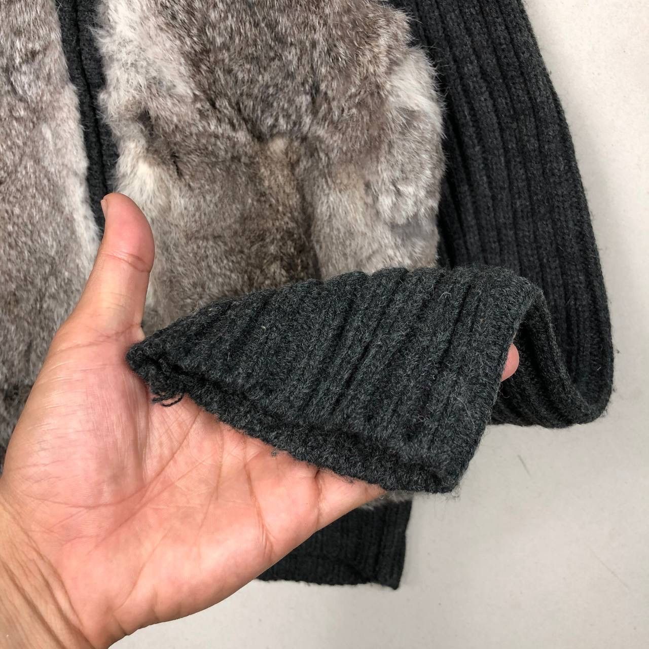 Japanese Brand Japanese Faux Fur Knitwear Jacket Sweater Size US S / EU 44-46 / 1 - 5 Thumbnail