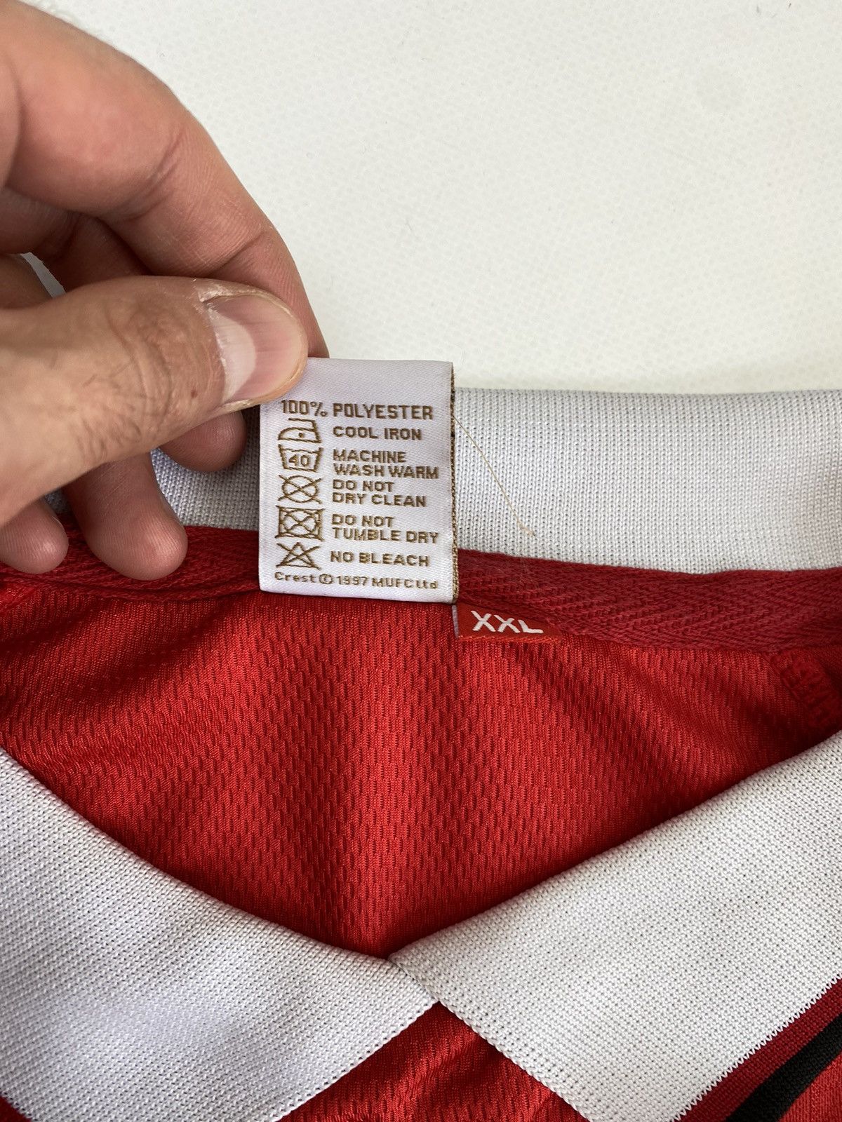 Vintage Vintage Manchester United Sharp Retro soccer jersey Size US XL / EU 56 / 4 - 4 Thumbnail