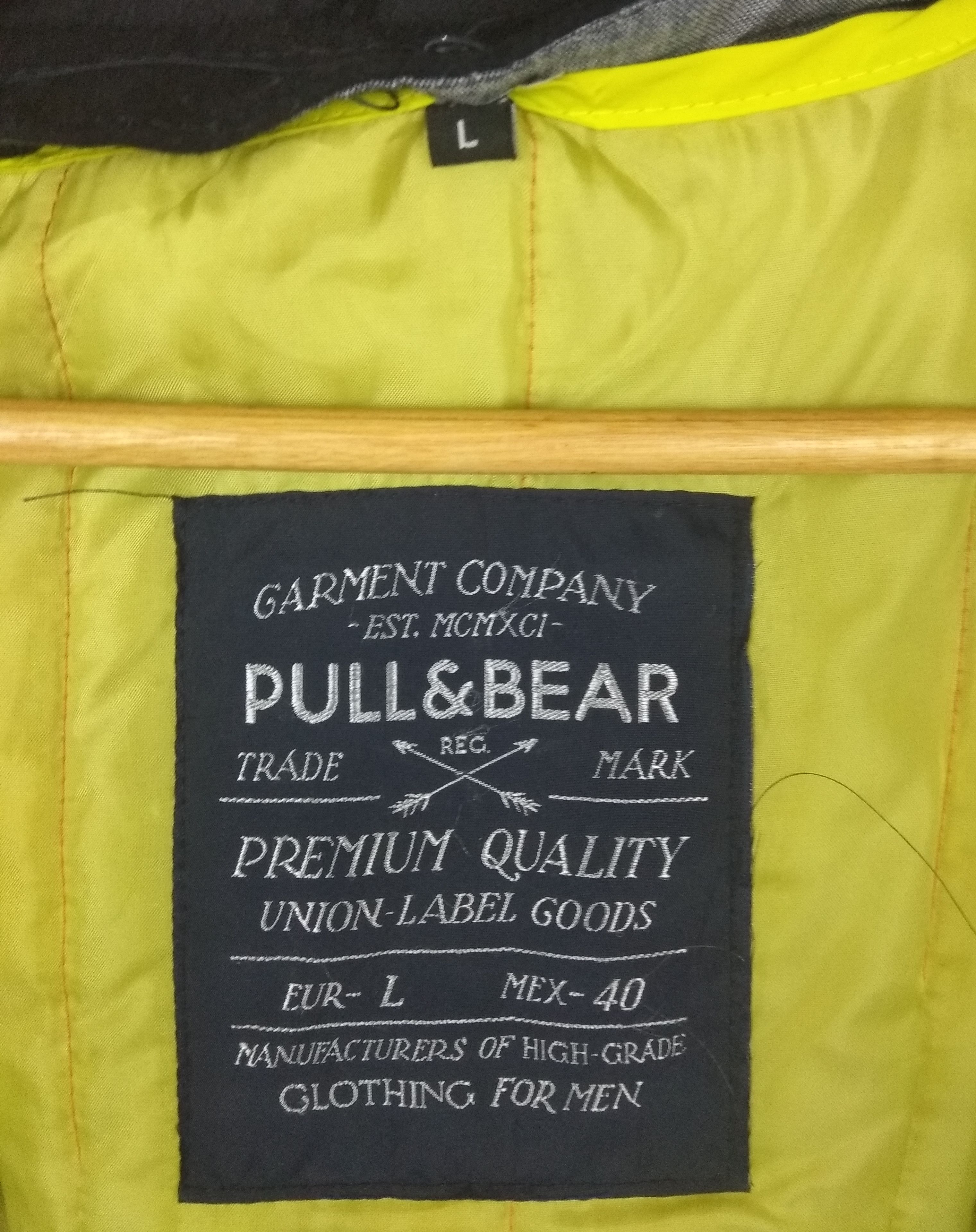 Pull & Bear Pull & Bear Coat Jacket Hoodie Buckles Back Hooked Button Size US L / EU 52-54 / 3 - 5 Thumbnail