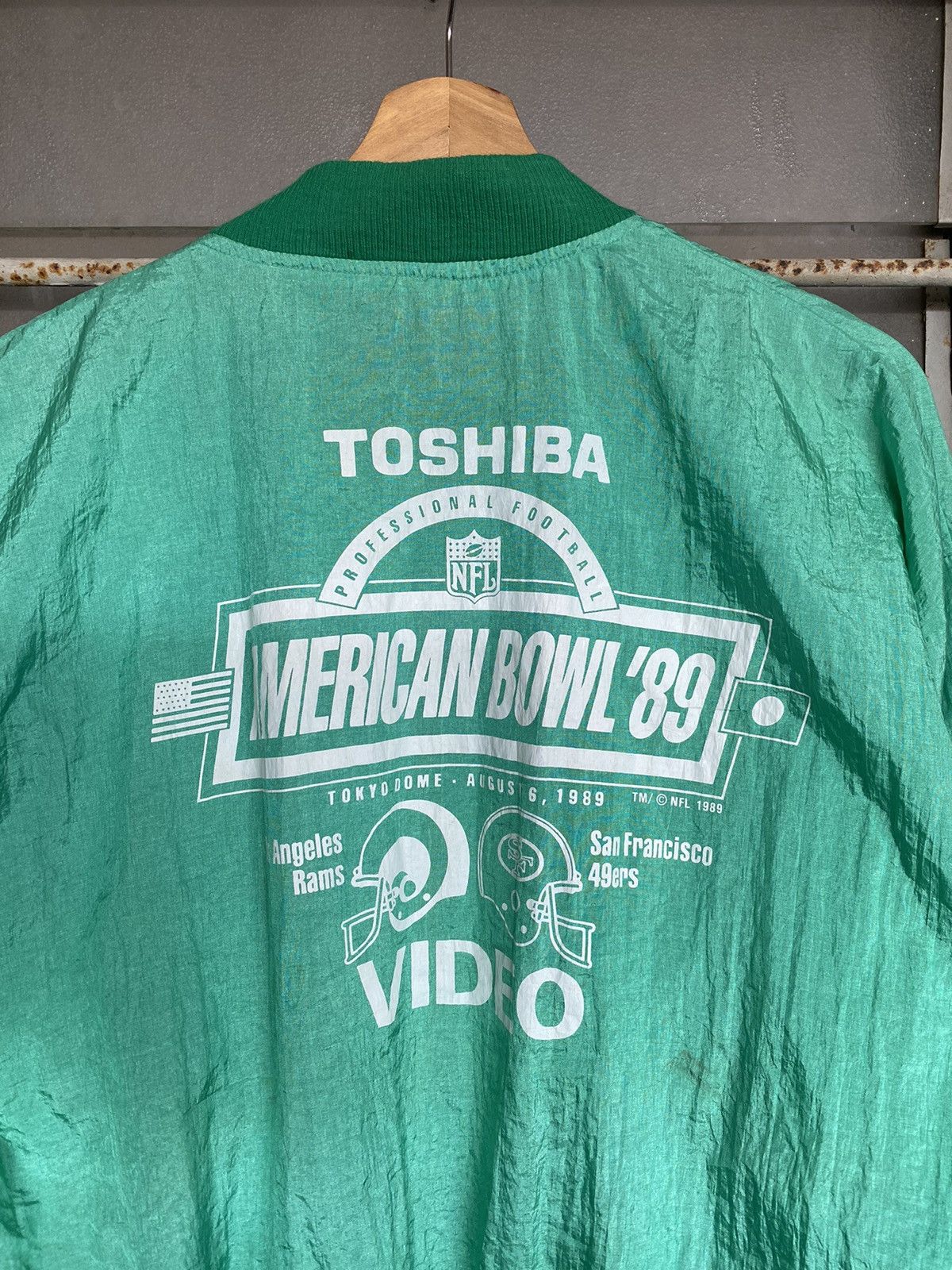 WEB限定お買い得商品の新着アイテム NFL in '89 Bawl American Toshiba ⚡️Rare⚡️ Vintage × 記念グッズ