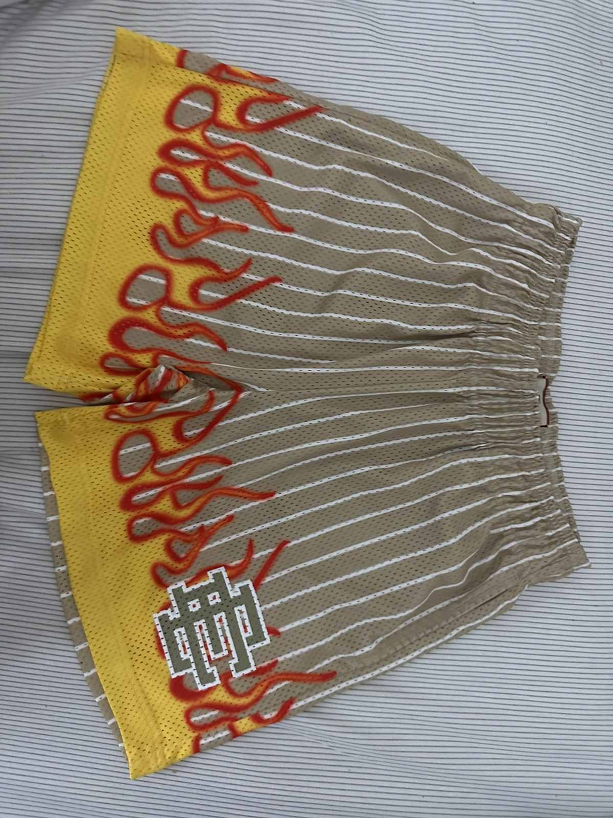 Eric Emanuel Eric Emanuel Beige Flame Shorts Size US 30 / EU 46 - 1 Thumbnail