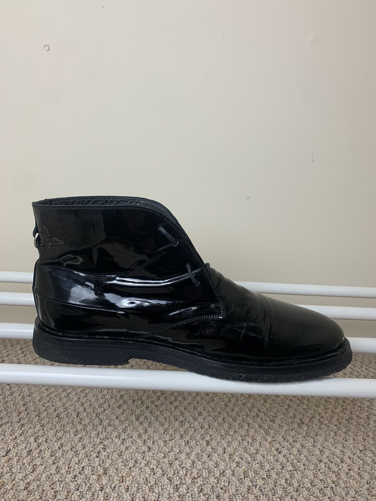 Dior × Hedi Slimane Dior Homme SS04 "Strip" Black Patent Leather Chukka Boots Size US 7 / EU 40 - 6 Thumbnail