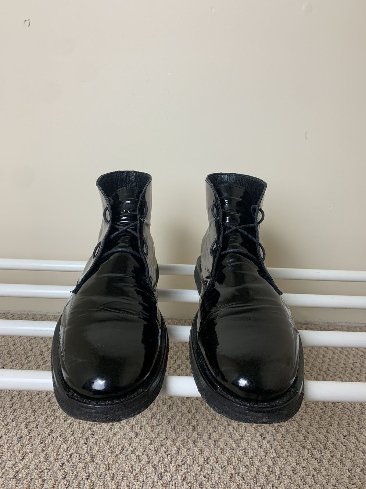 Dior × Hedi Slimane Dior Homme SS04 "Strip" Black Patent Leather Chukka Boots Size US 7 / EU 40 - 3 Thumbnail