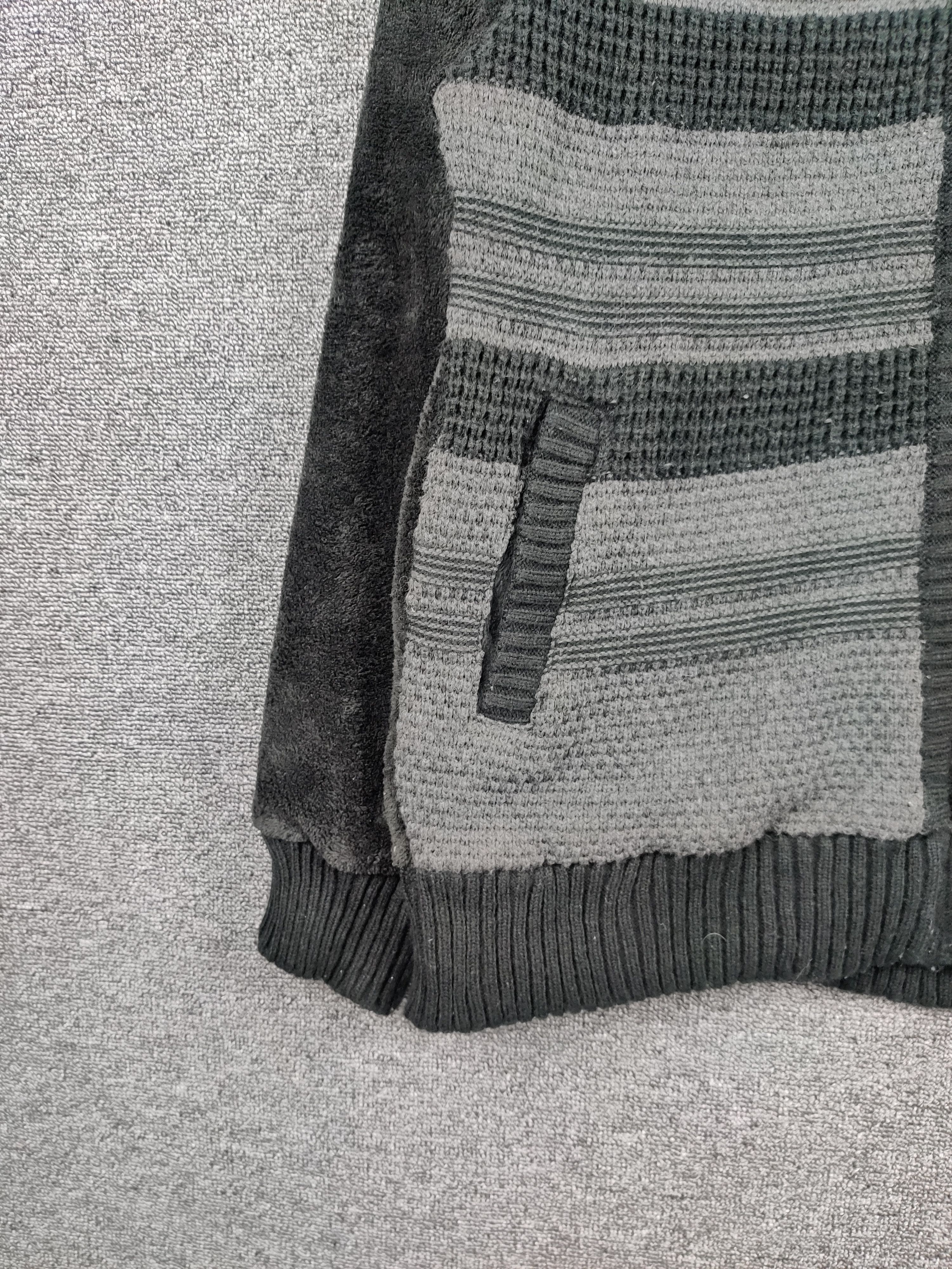Japanese Brand Vintage Japanese Brand Practical Zipper Knit Sweater Size US L / EU 52-54 / 3 - 5 Thumbnail