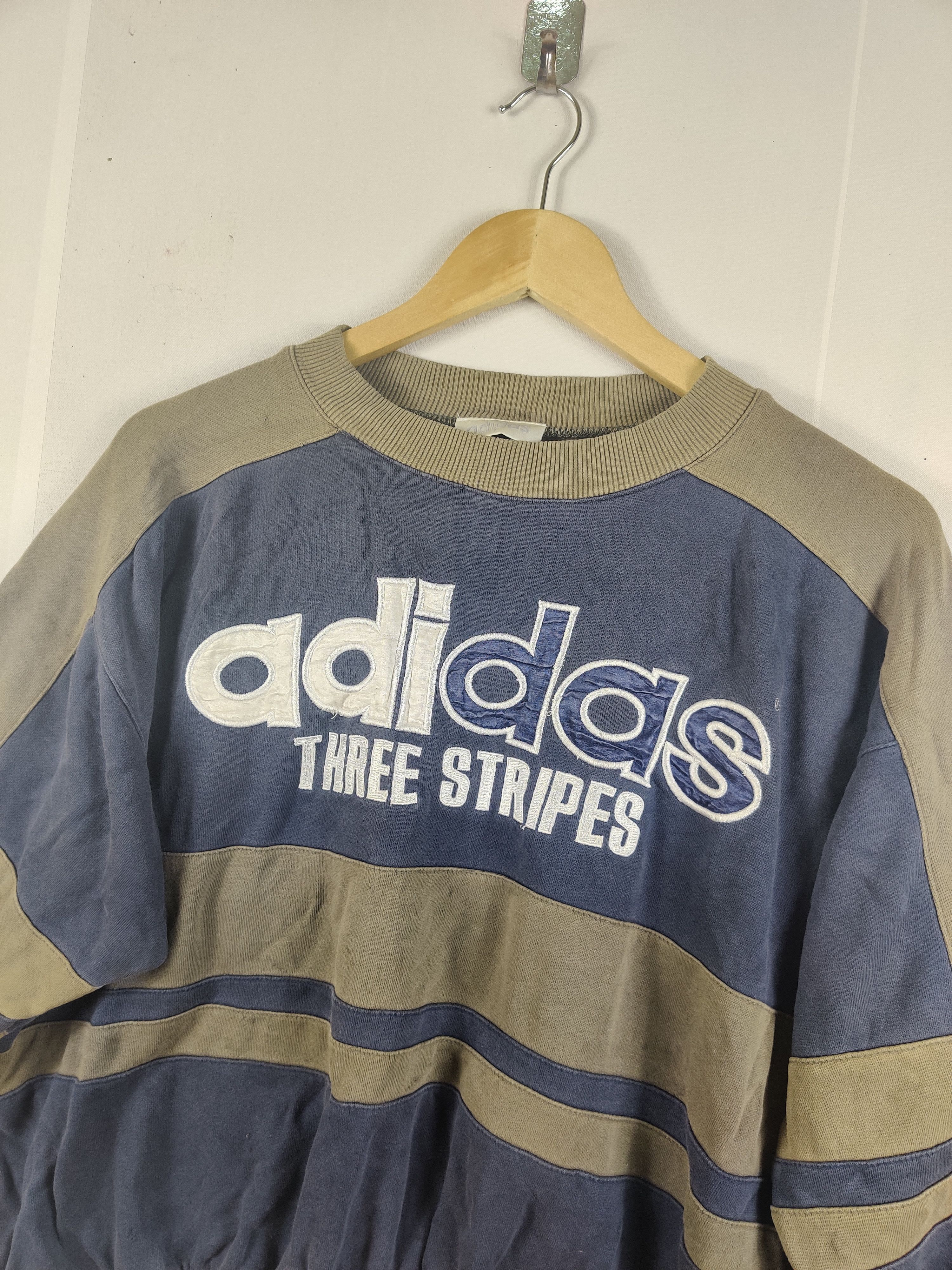 Adidas Vintage 90's Adidas Trefoil Embroidery Crewneck Sweatshirt Size US L / EU 52-54 / 3 - 2 Thumbnail