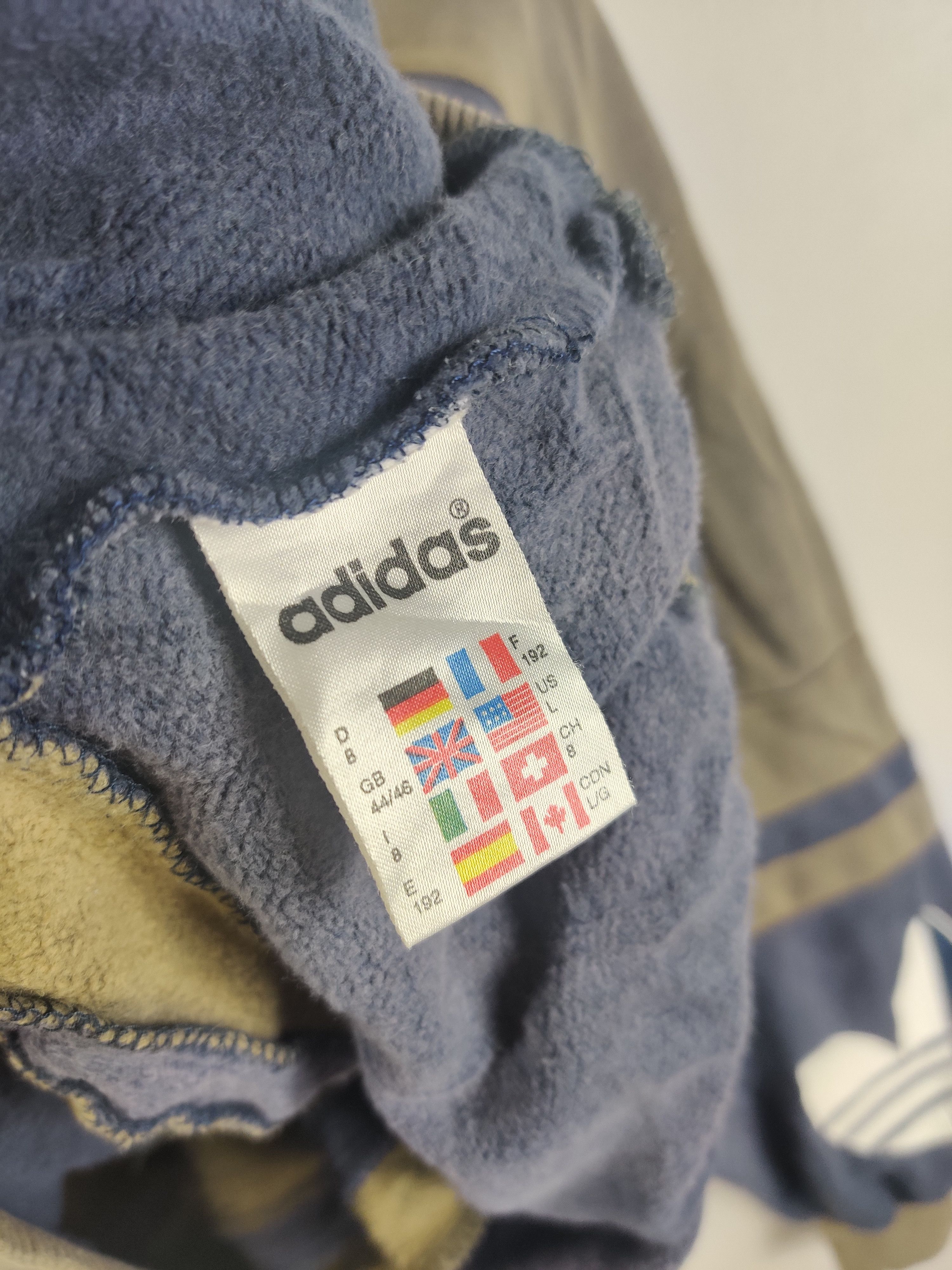 Adidas Vintage 90's Adidas Trefoil Embroidery Crewneck Sweatshirt Size US L / EU 52-54 / 3 - 5 Thumbnail