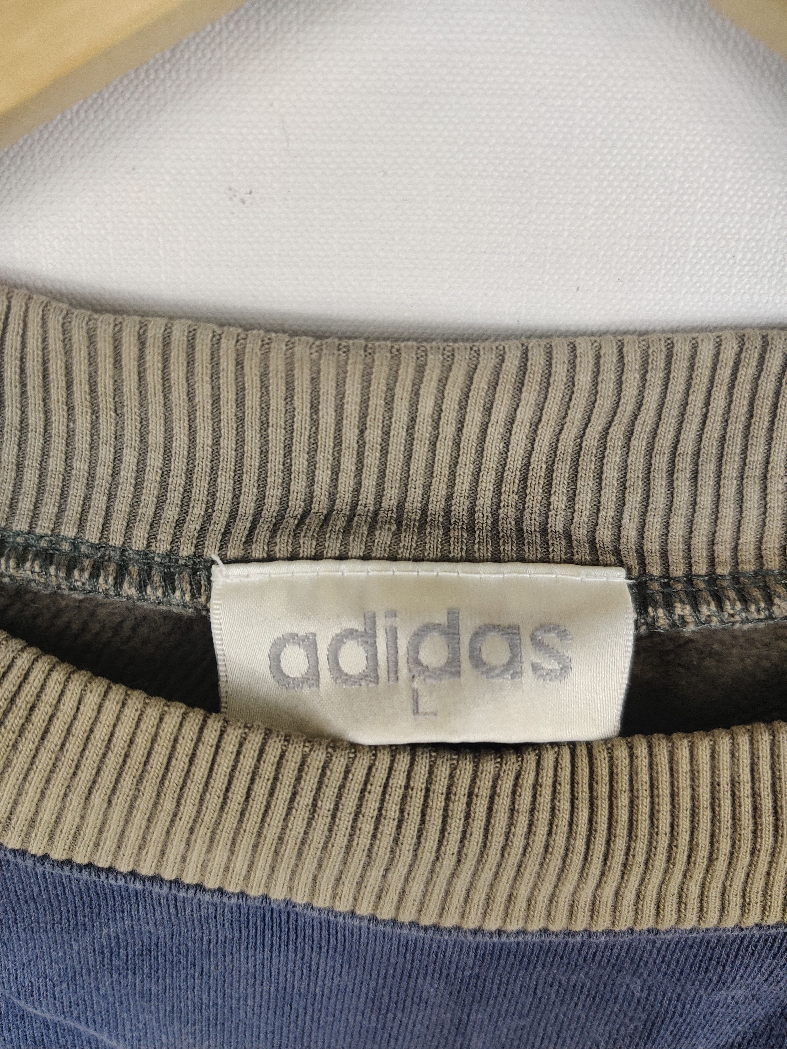 Adidas Vintage 90's Adidas Trefoil Embroidery Crewneck Sweatshirt Size US L / EU 52-54 / 3 - 4 Thumbnail