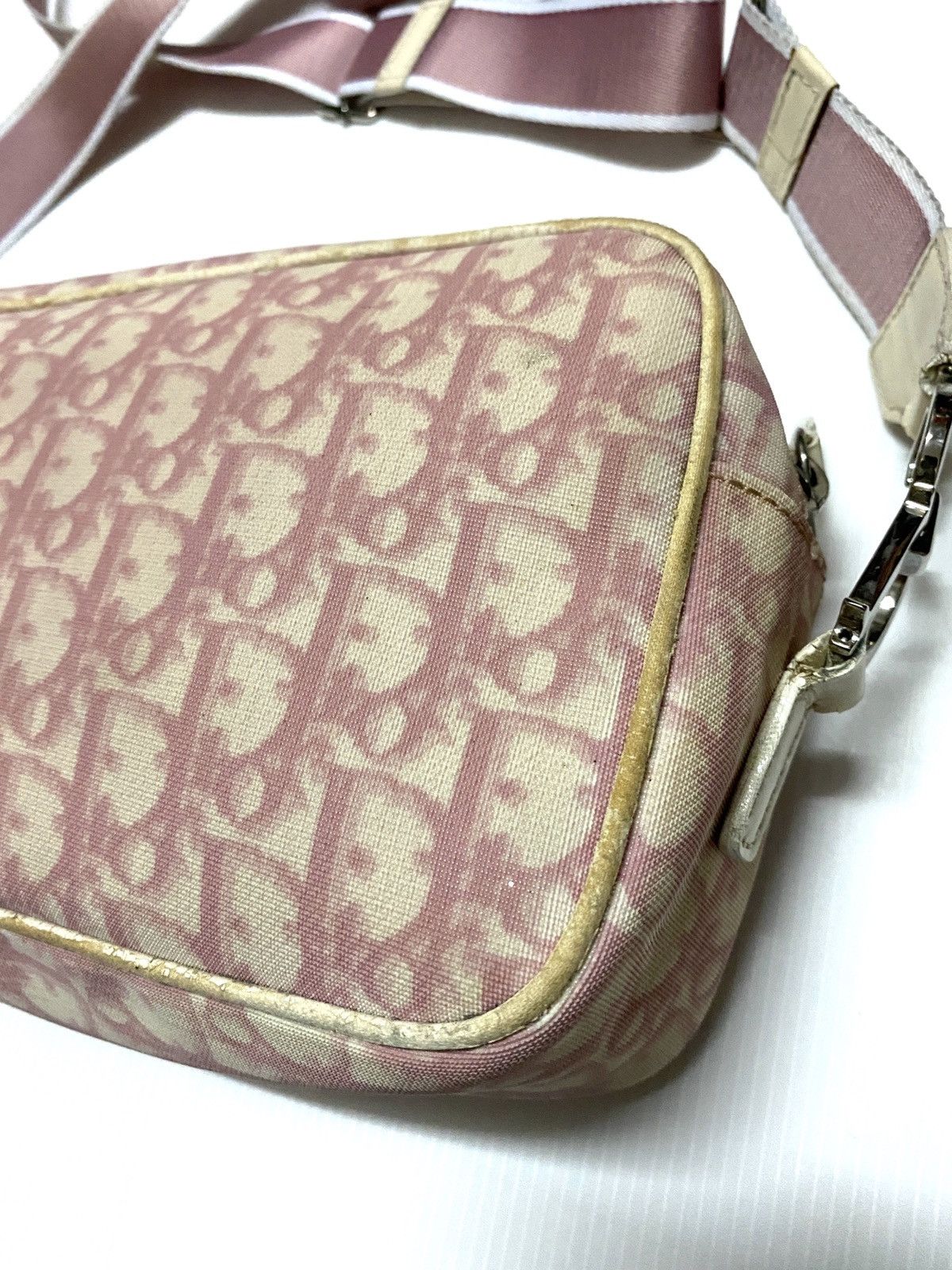 Dior Authentic Christian Dior Monogram Slingbag Size ONE SIZE - 5 Thumbnail