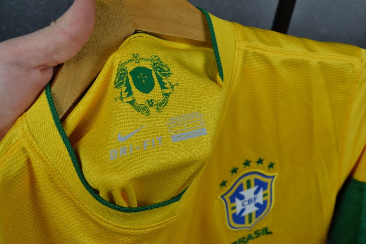 Nike Brazil 2012 Home Football Shirt Nike Soccer Jersey Nike Size US S / EU 44-46 / 1 - 7 Thumbnail