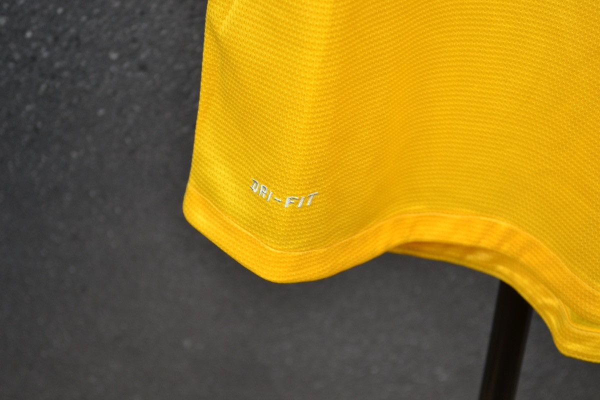 Nike Brazil 2012 Home Football Shirt Nike Soccer Jersey Nike Size US S / EU 44-46 / 1 - 5 Thumbnail