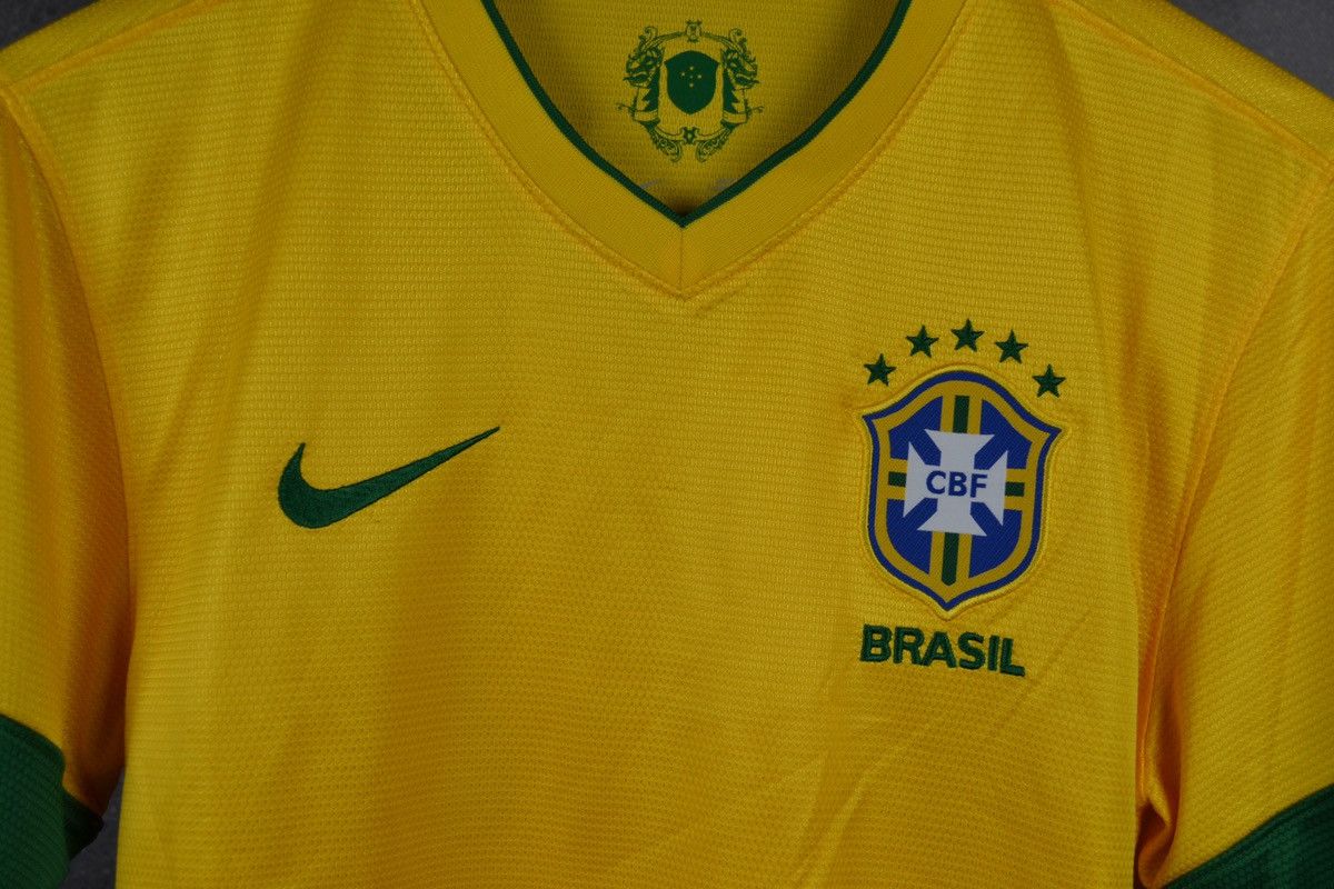 Nike Brazil 2012 Home Football Shirt Nike Soccer Jersey Nike Size US S / EU 44-46 / 1 - 6 Thumbnail