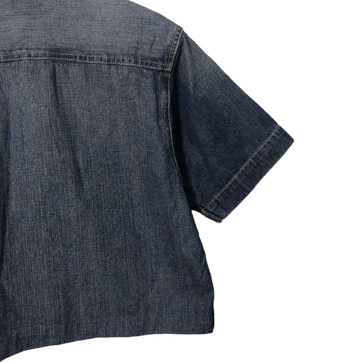Levi's Vintage Levis Red Tab Button Ups Denim Crop Tops Jacket Size L / US 10 / IT 46 - 6 Thumbnail