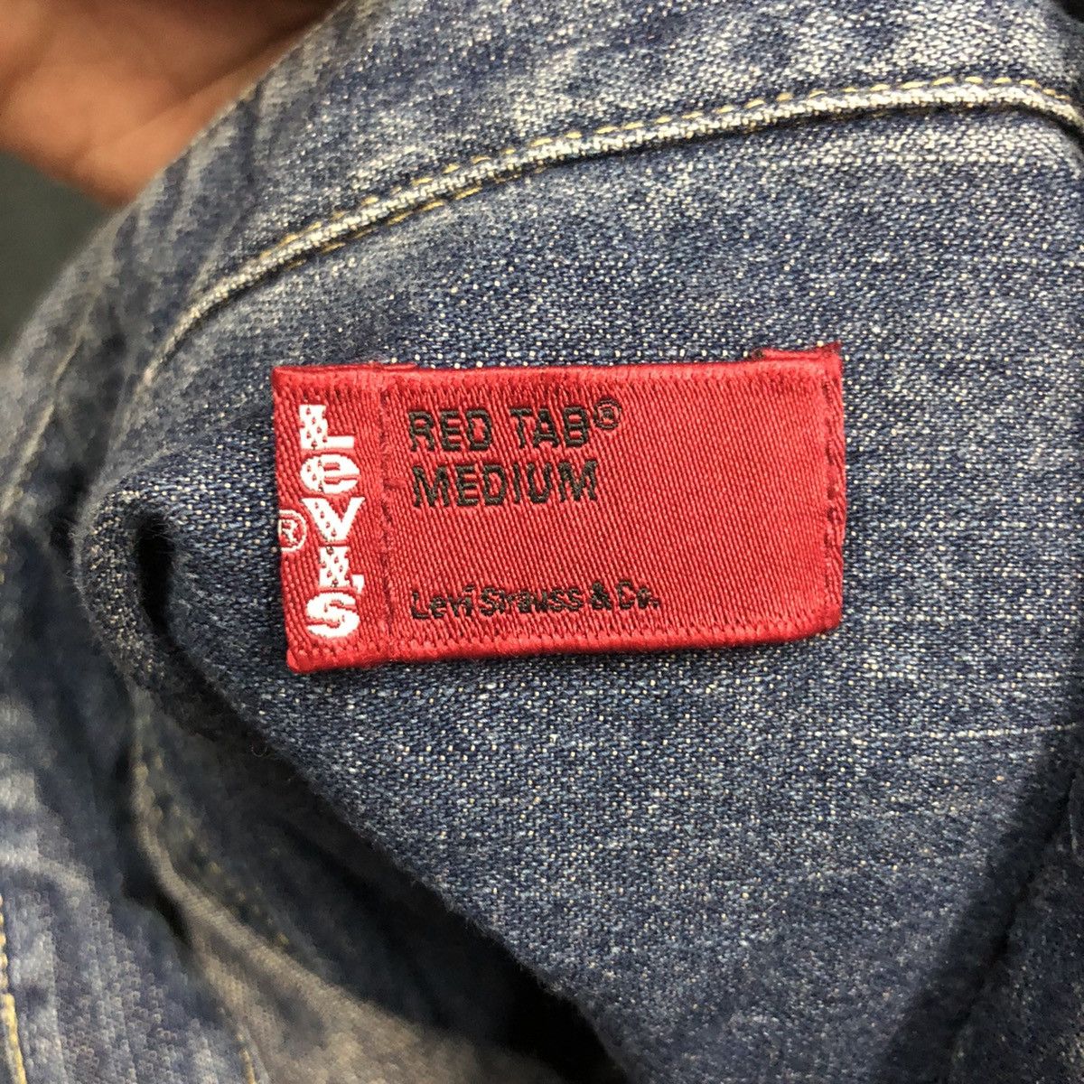 Levi's Vintage Levis Red Tab Button Ups Denim Crop Tops Jacket Size L / US 10 / IT 46 - 10 Thumbnail