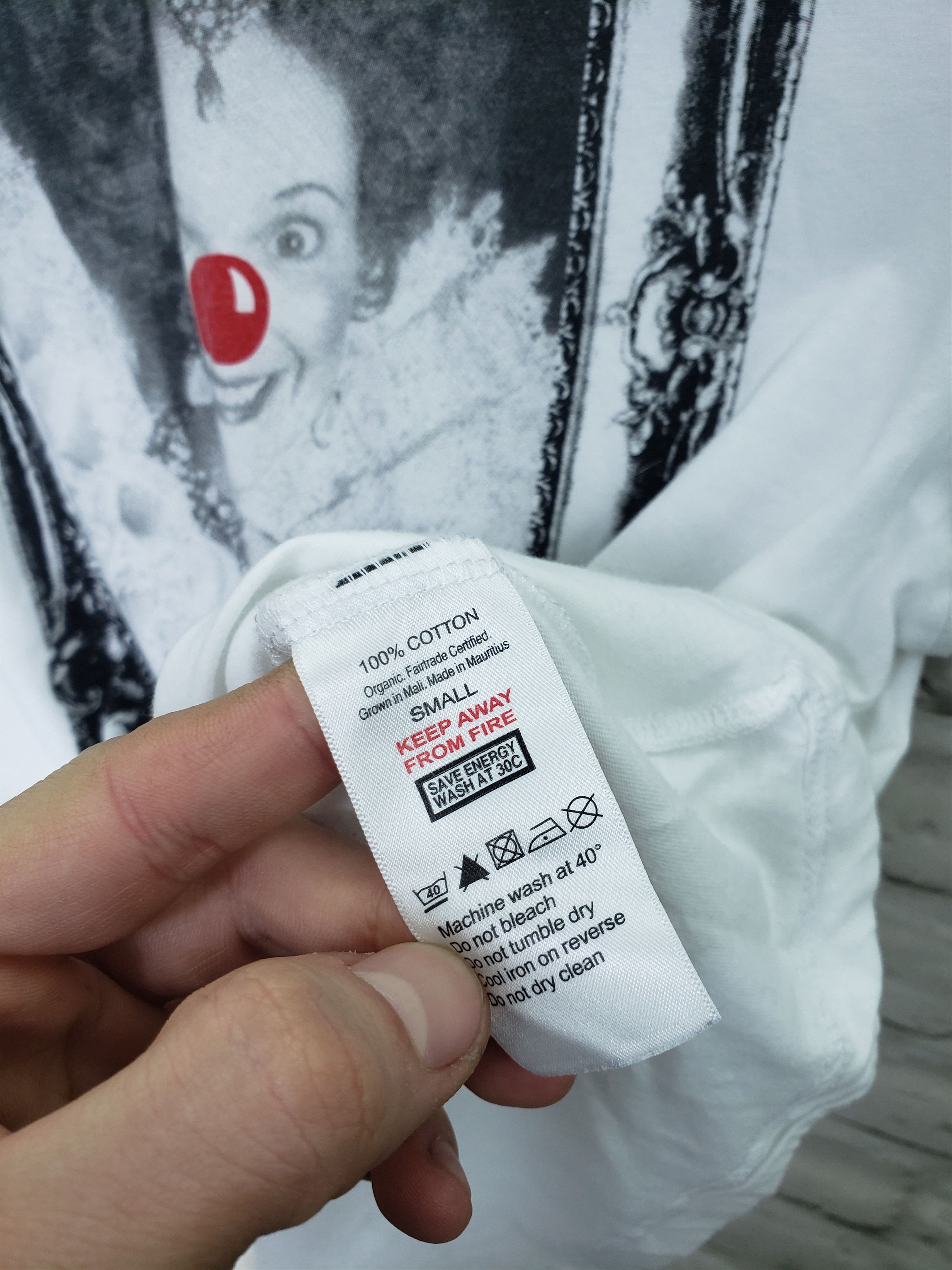 Vivienne Westwood Vivienne Westwood comic relief t-shirt Size US S / EU 44-46 / 1 - 7 Thumbnail