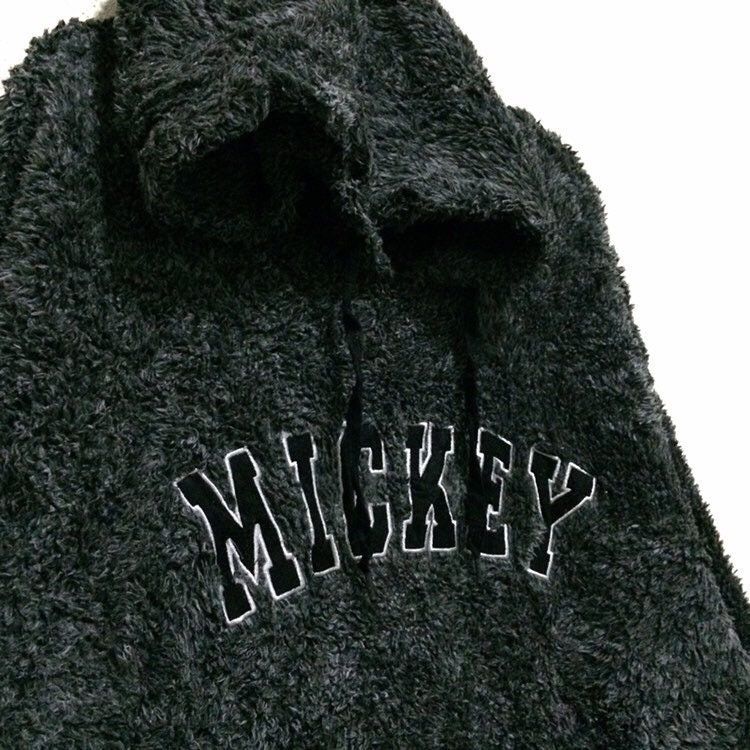 Disney × Mickey Mouse Mickey Mouse Embroidery Fleece Hoodie Pullover Walt Disney Size US L / EU 52-54 / 3 - 3 Thumbnail