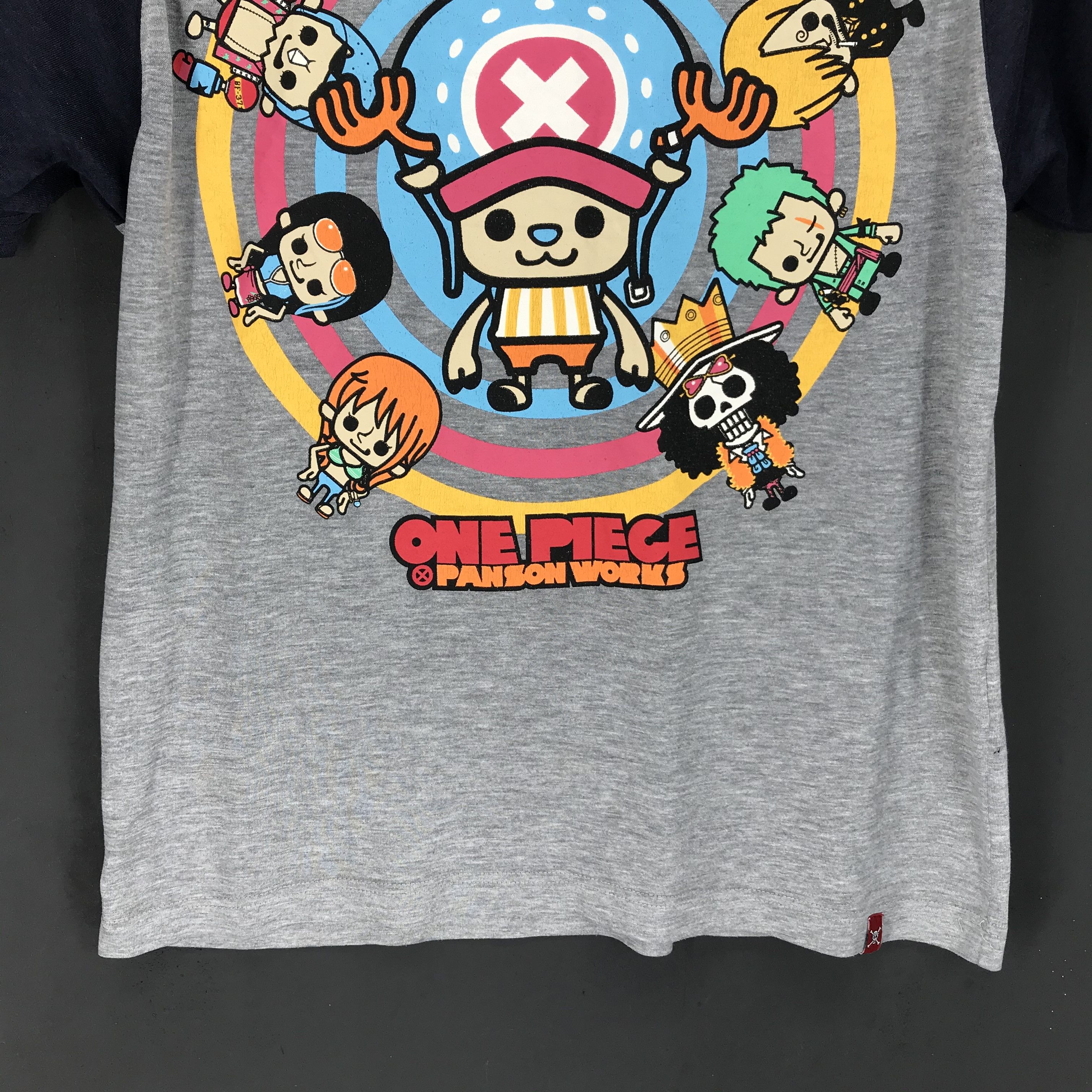 Japanese Brand One Piece All Nakama Characters Graphic Printed Tee #1849-73 Size US M / EU 48-50 / 2 - 4 Thumbnail