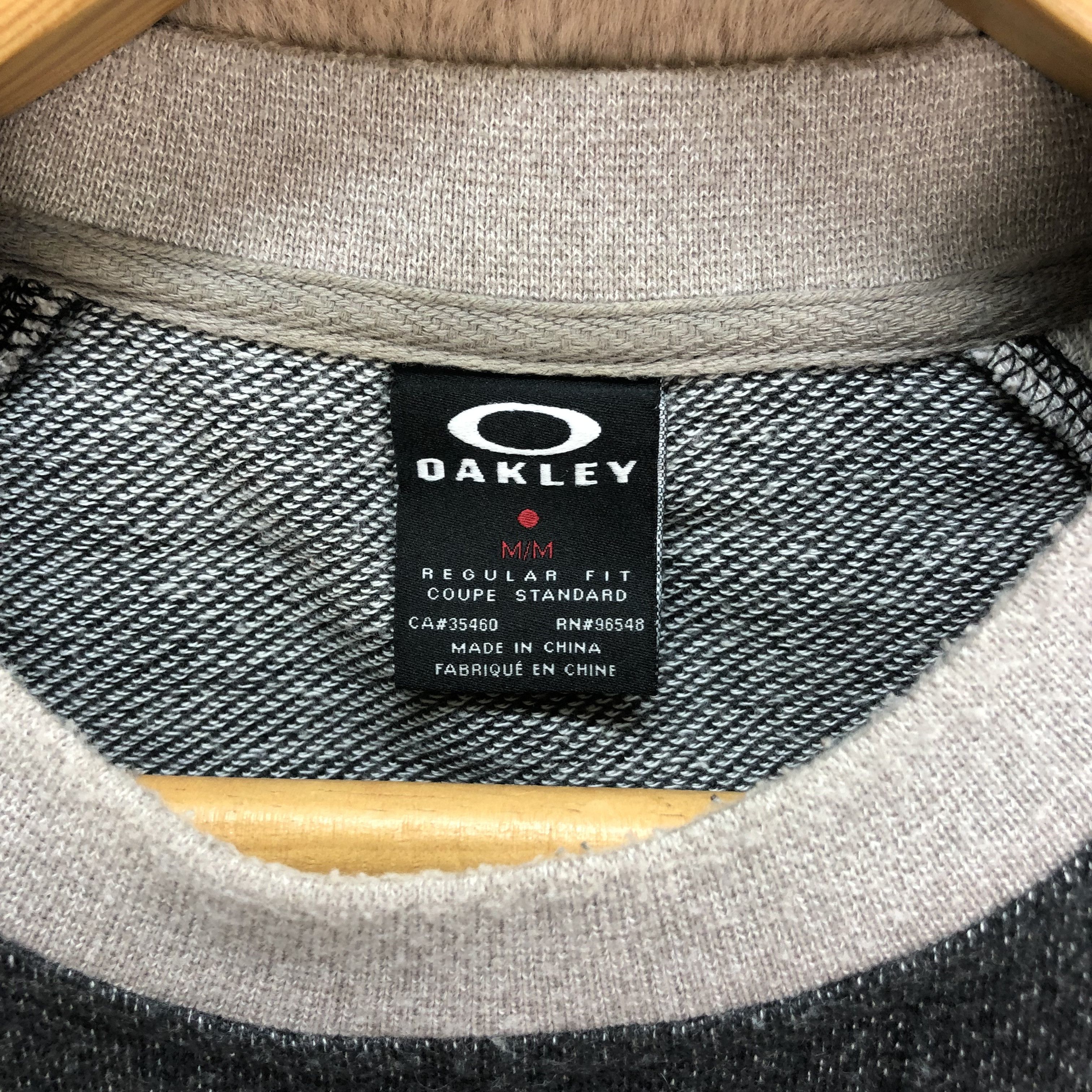 Oakley Oakley Big Logo Colorblock Sweatshirts #5356-185 Size US M / EU 48-50 / 2 - 8 Thumbnail