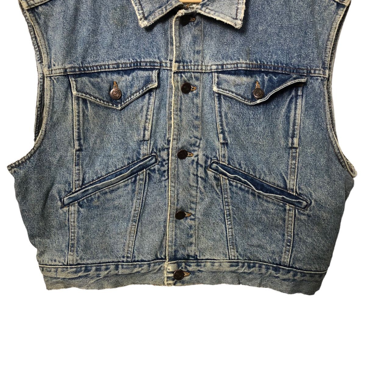Sisley Vintage Sisley Button Ups Faded Denim Vest Made in Italy Size L / US 10 / IT 46 - 3 Thumbnail