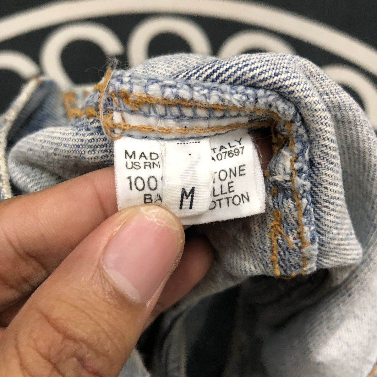 Sisley Vintage Sisley Button Ups Faded Denim Vest Made in Italy Size L / US 10 / IT 46 - 8 Thumbnail