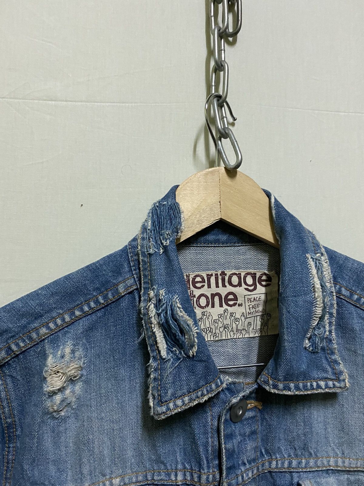 Japanese Brand Heritage Stone Trucker Thrashed Jacket Distressed Size US L / EU 52-54 / 3 - 7 Thumbnail