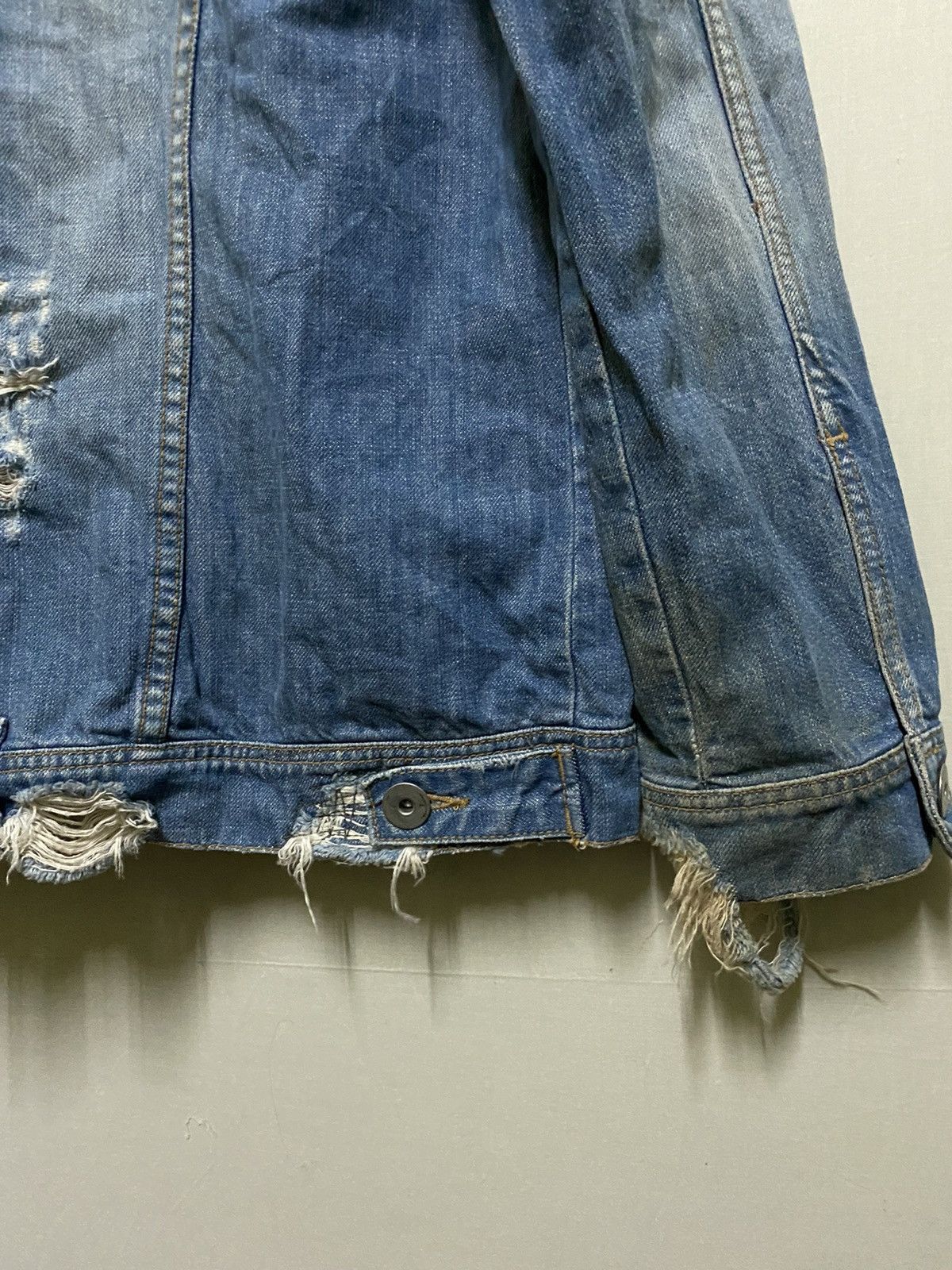 Japanese Brand Heritage Stone Trucker Thrashed Jacket Distressed Size US L / EU 52-54 / 3 - 12 Thumbnail