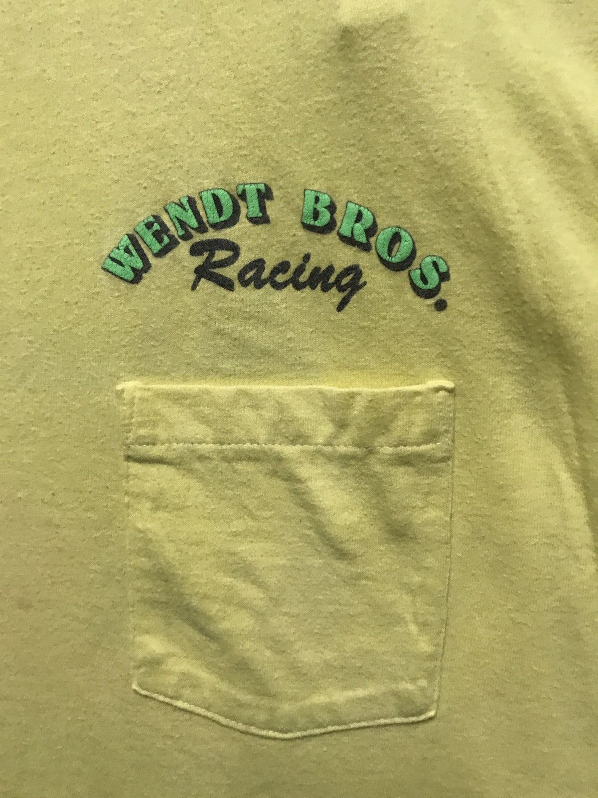 Vintage Vintage T shirt Old Quaker paints Single pocket Size US L / EU 52-54 / 3 - 3 Thumbnail