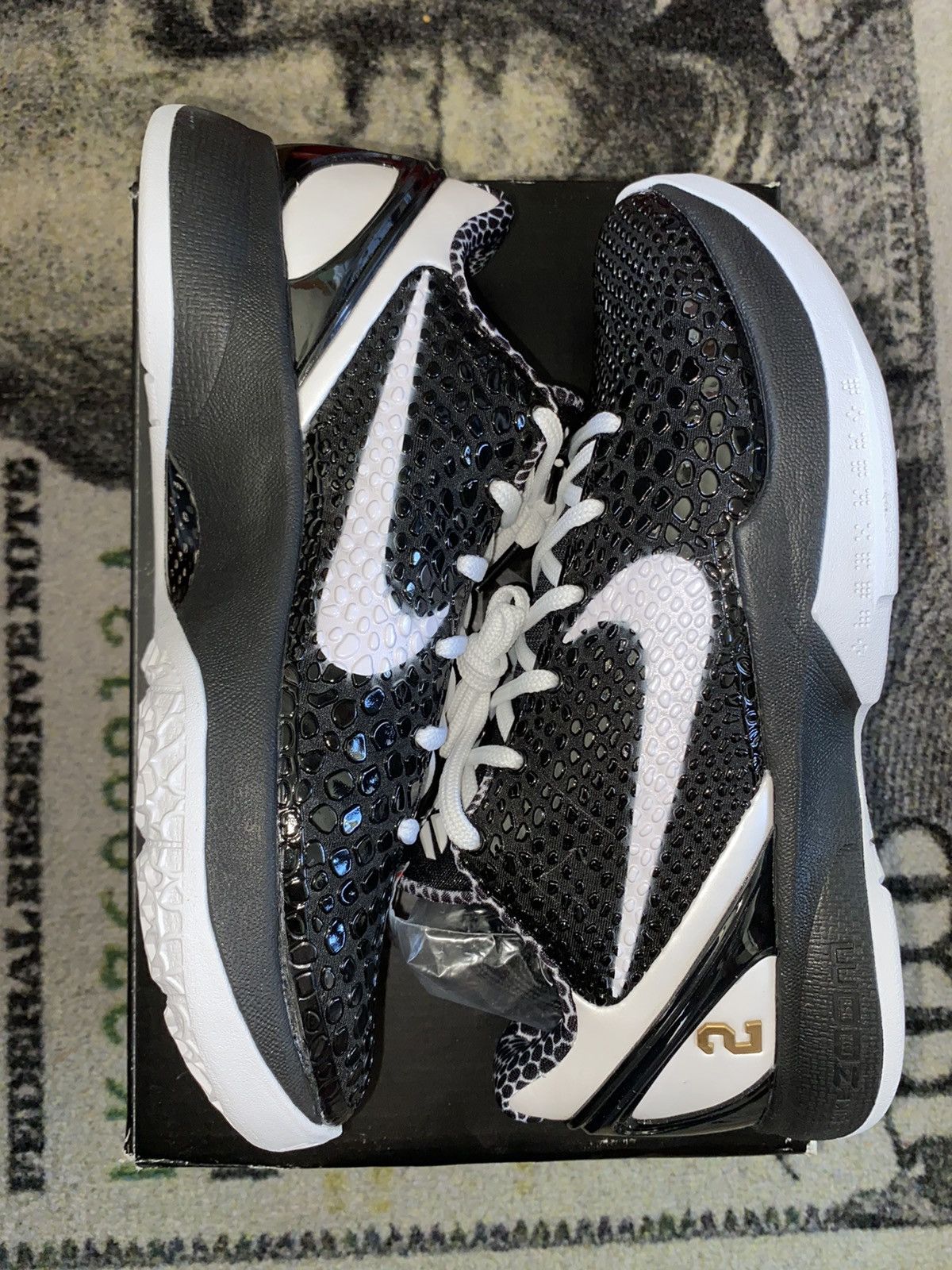 Nike Nike Kobe 6 Proto Mambacita Sweet 16 Size US 8.5 / EU 41-42 - 2 Thumbnail
