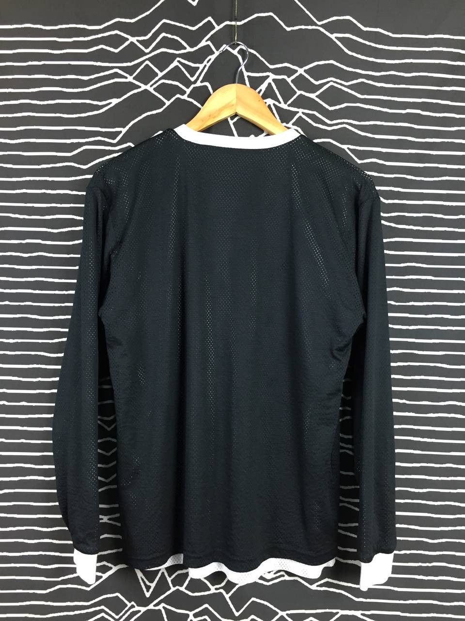 Adidas Adidas Reversible Original Skateboarding Longsleeve Tee Size US L / EU 52-54 / 3 - 5 Thumbnail