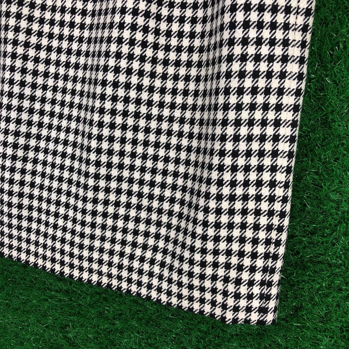 Japanese Brand × Vintage Vintage Houndstooth Skirt Luxury Design Style Unbranded Size 28" / US 6 / IT 42 - 3 Thumbnail