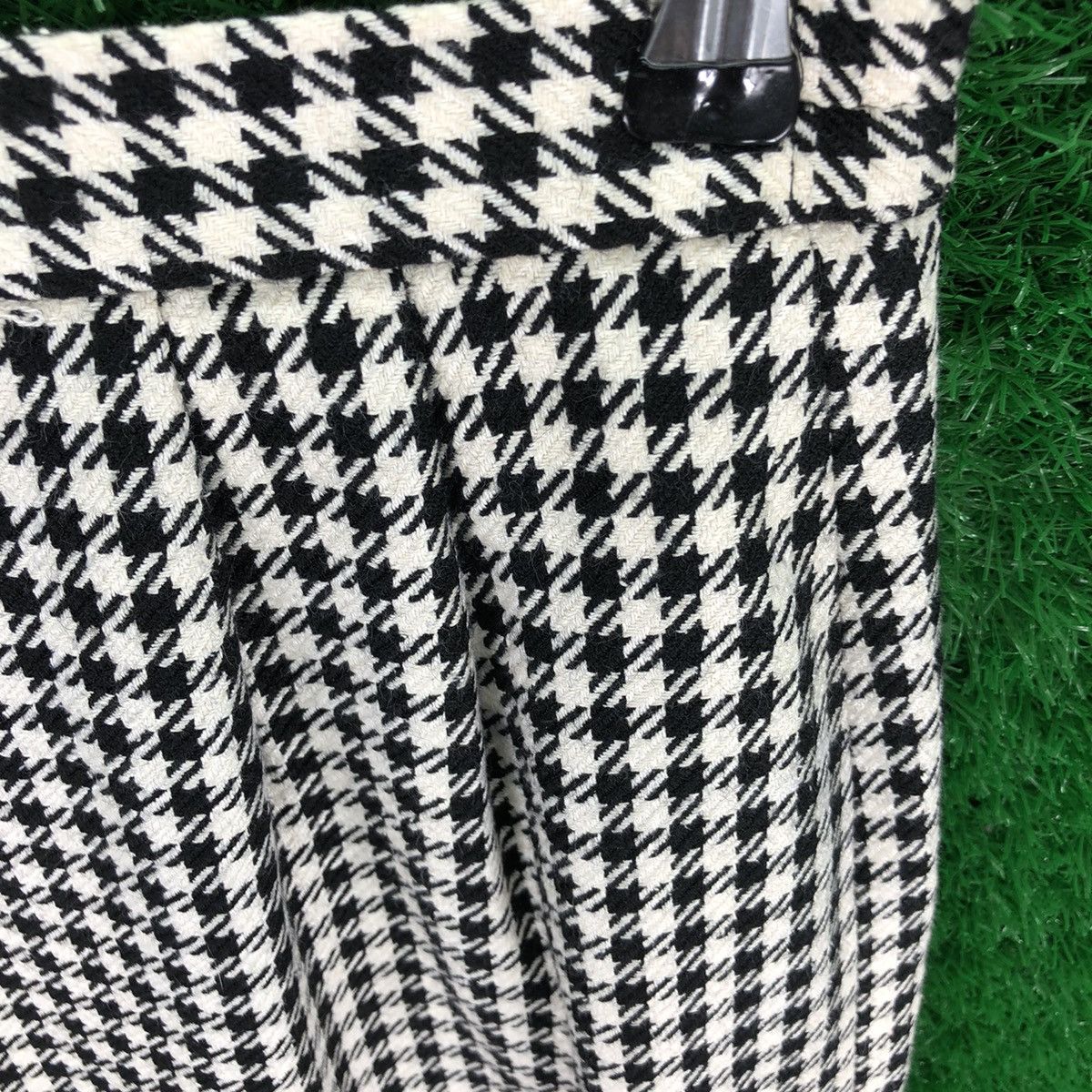 Japanese Brand × Vintage Vintage Houndstooth Skirt Luxury Design Style Unbranded Size 28" / US 6 / IT 42 - 7 Thumbnail