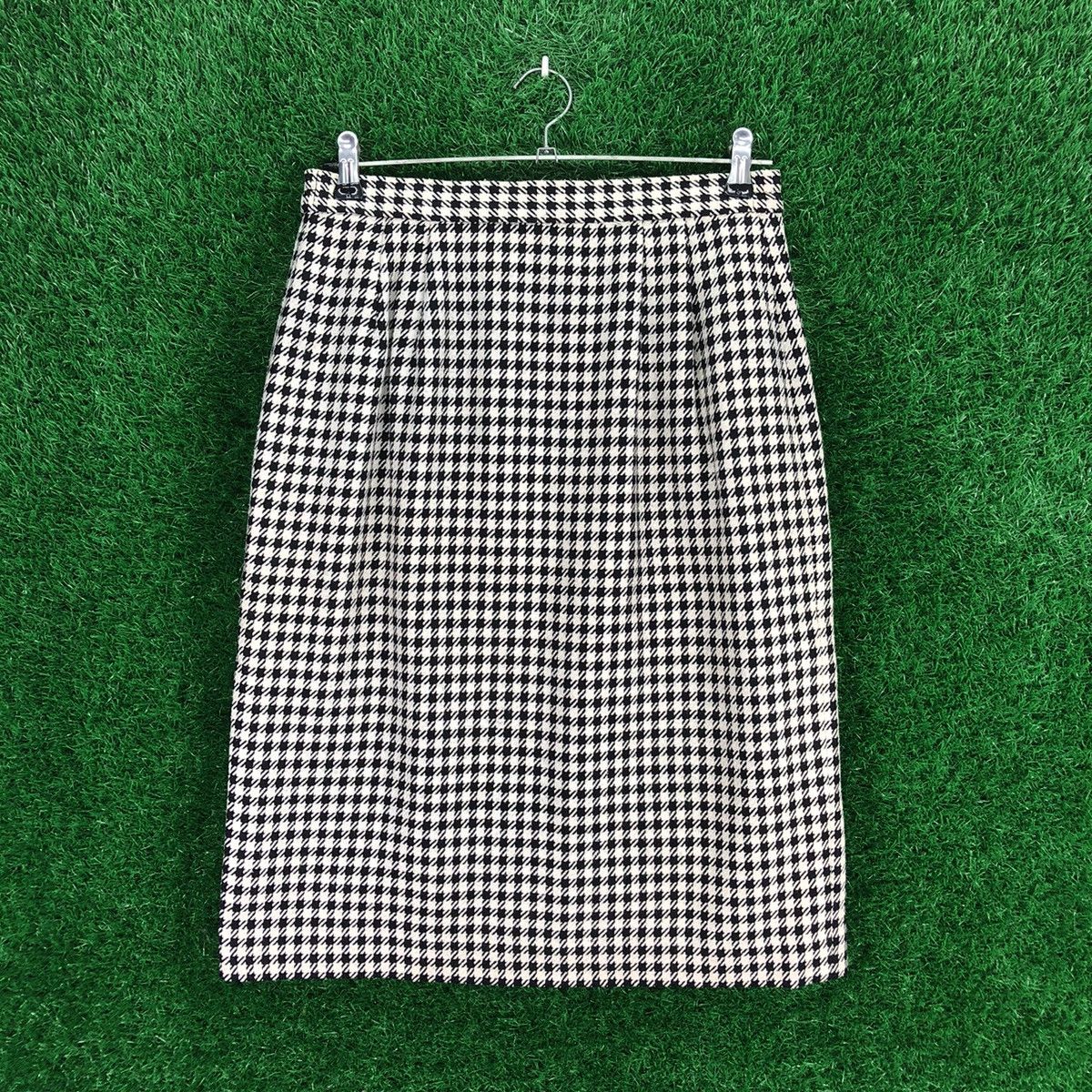 Japanese Brand × Vintage Vintage Houndstooth Skirt Luxury Design Style Unbranded Size 28" / US 6 / IT 42 - 1 Thumbnail