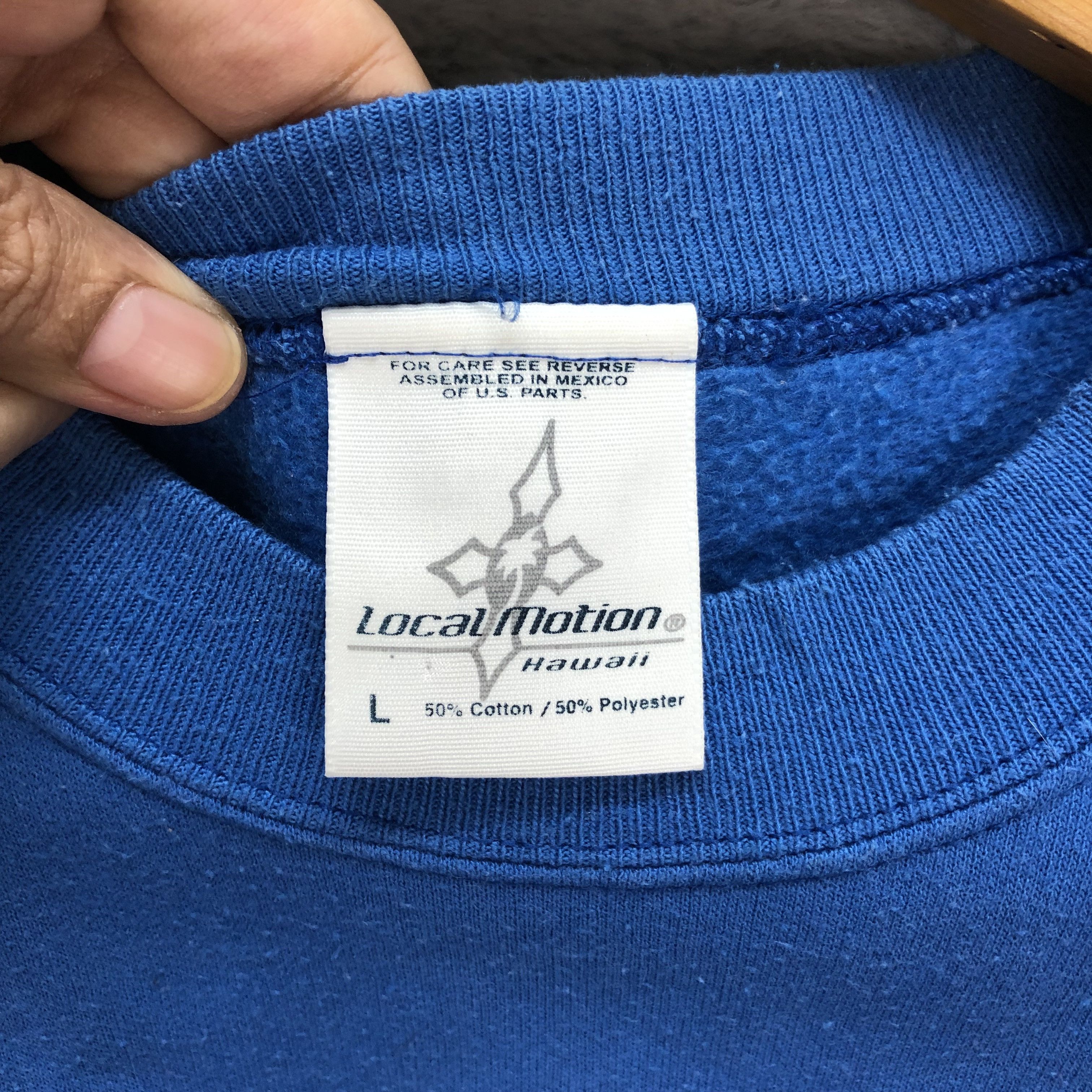 Vintage Vintage Local Motion Surfboards Blue Sweatshirts #5434-190 Size US L / EU 52-54 / 3 - 9 Thumbnail