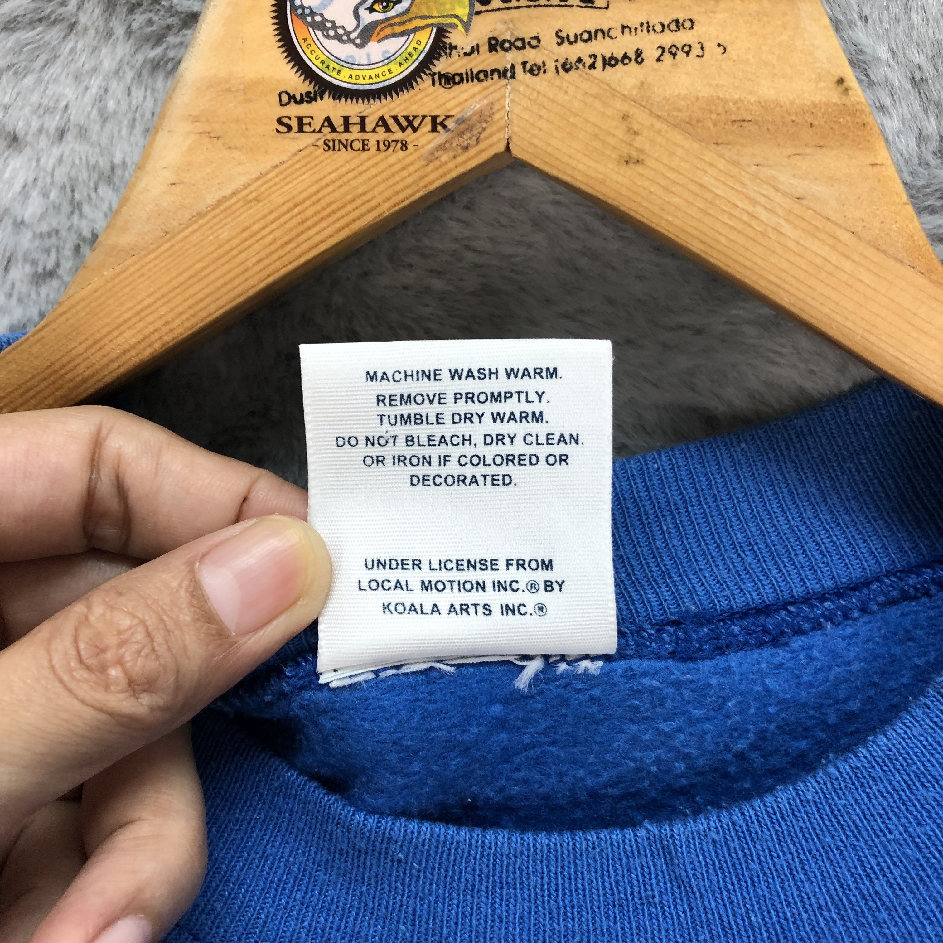 Vintage Vintage Local Motion Surfboards Blue Sweatshirts #5434-190 Size US L / EU 52-54 / 3 - 10 Thumbnail