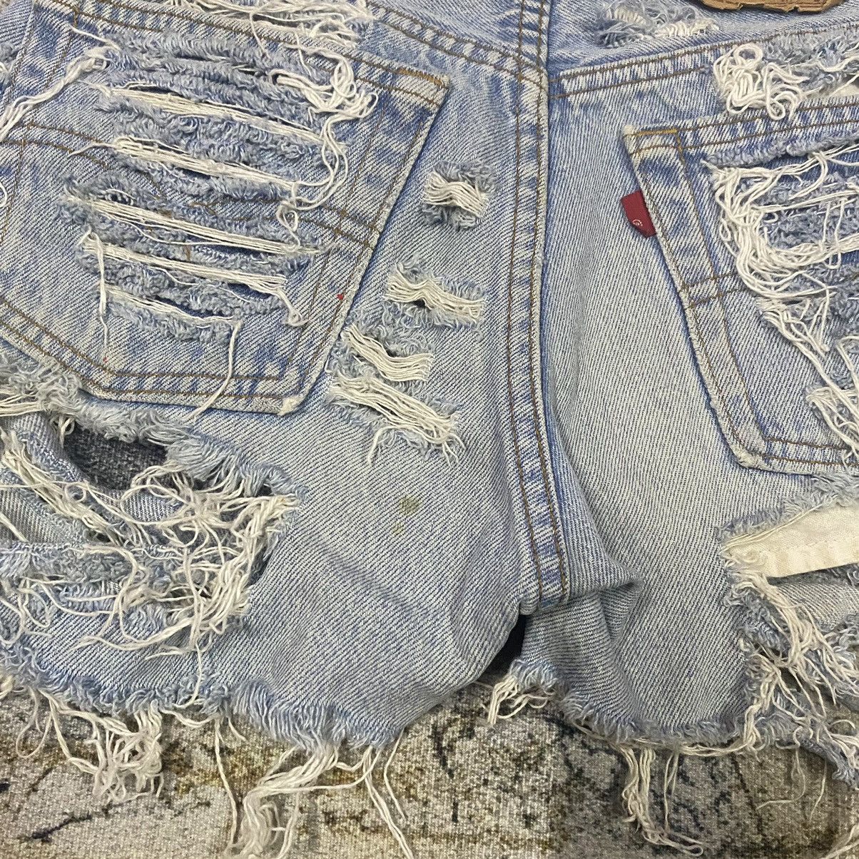 Levi's × Vintage Vintage Levis 501xx Furst Of A King Distressed Jeans Short Size 26" / US 2 / IT 38 - 10 Thumbnail